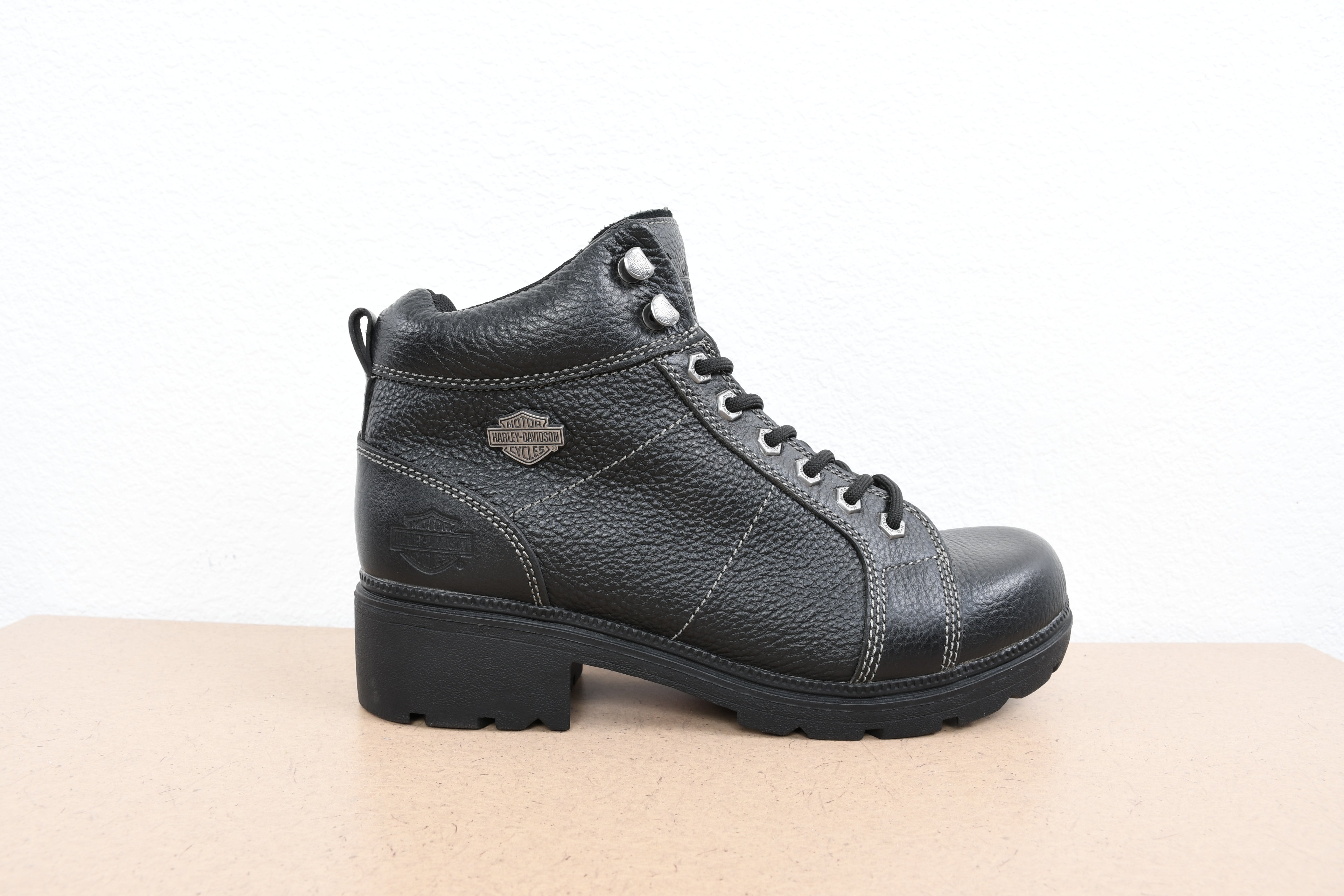 Licensed Product Womens Dlr EX Tyler Black Low Cut Boot – Barnett