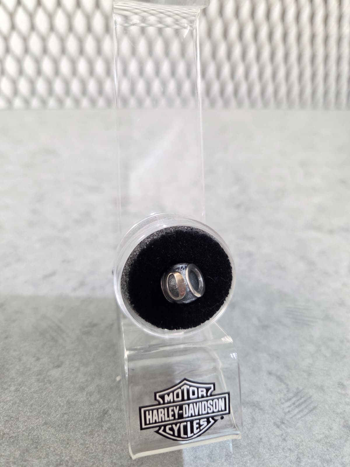 Licensed Product Raised Letter Ride Bead - O Main image