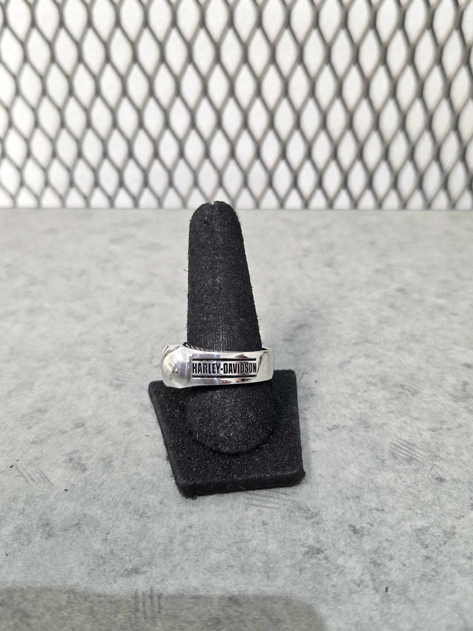 Licensed Product Mens Sterling Silver Wicked Skulls Split Ring