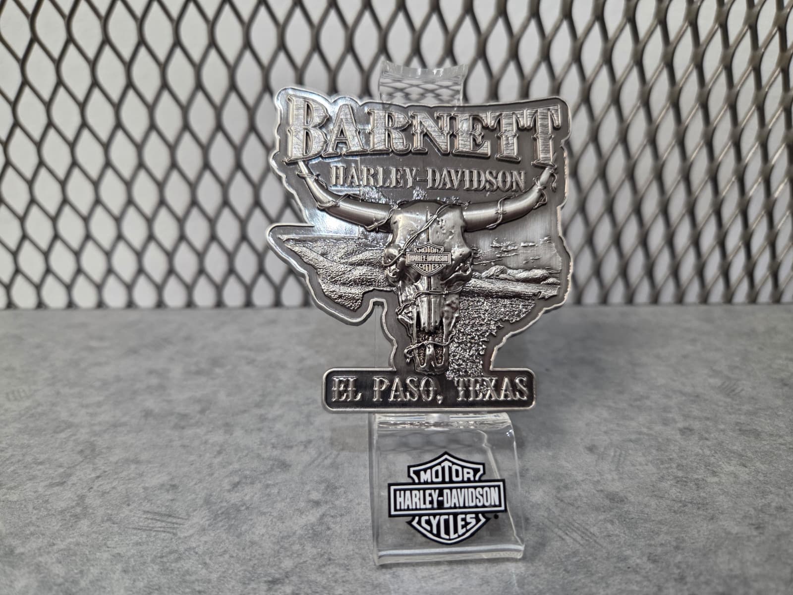 Licensed Product MAGNET 3" Barnett Steer Skull Heavy Duty Metal Main image