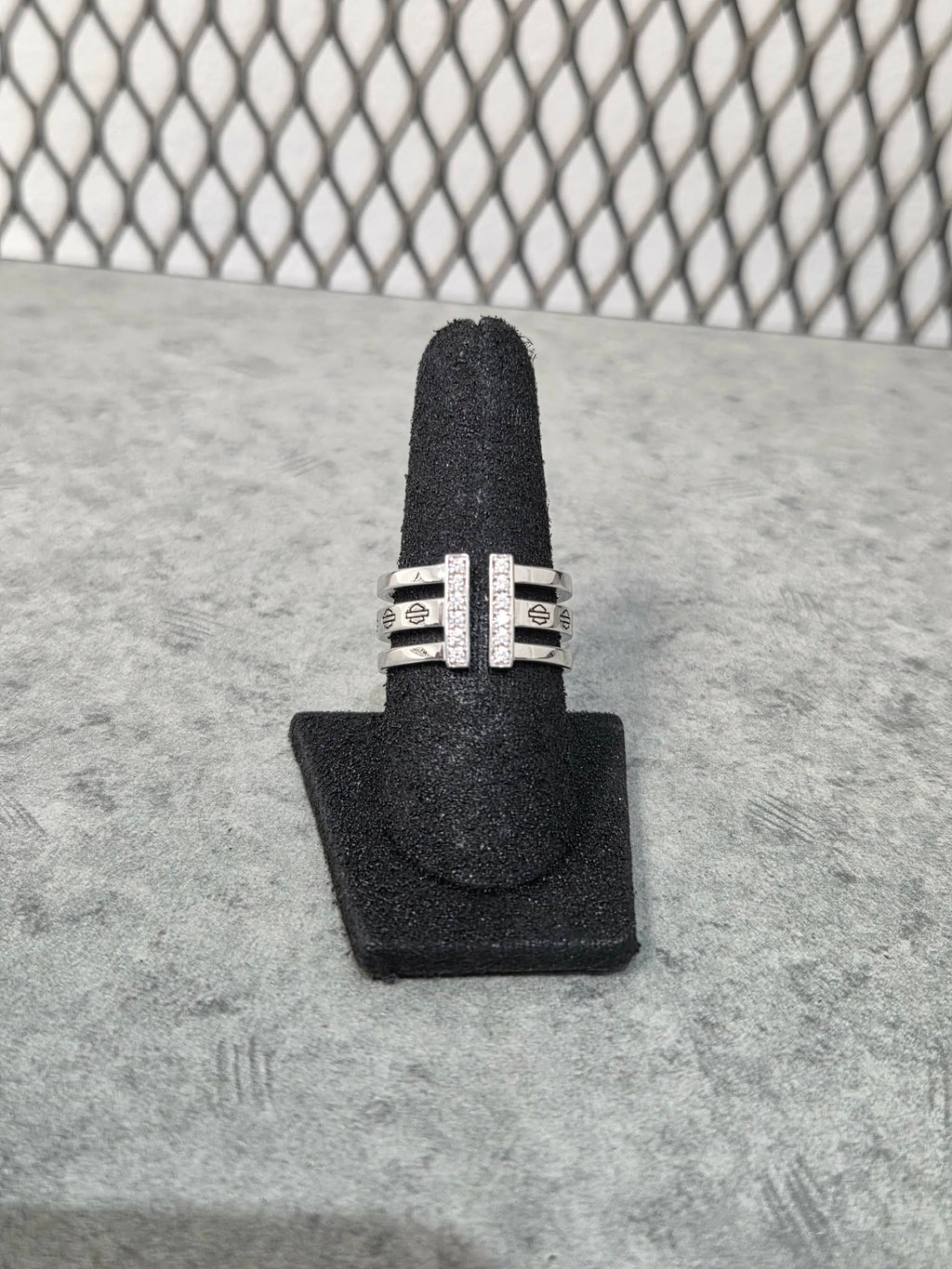 Licensed Product Womens .925 Silver Bling Split Ring