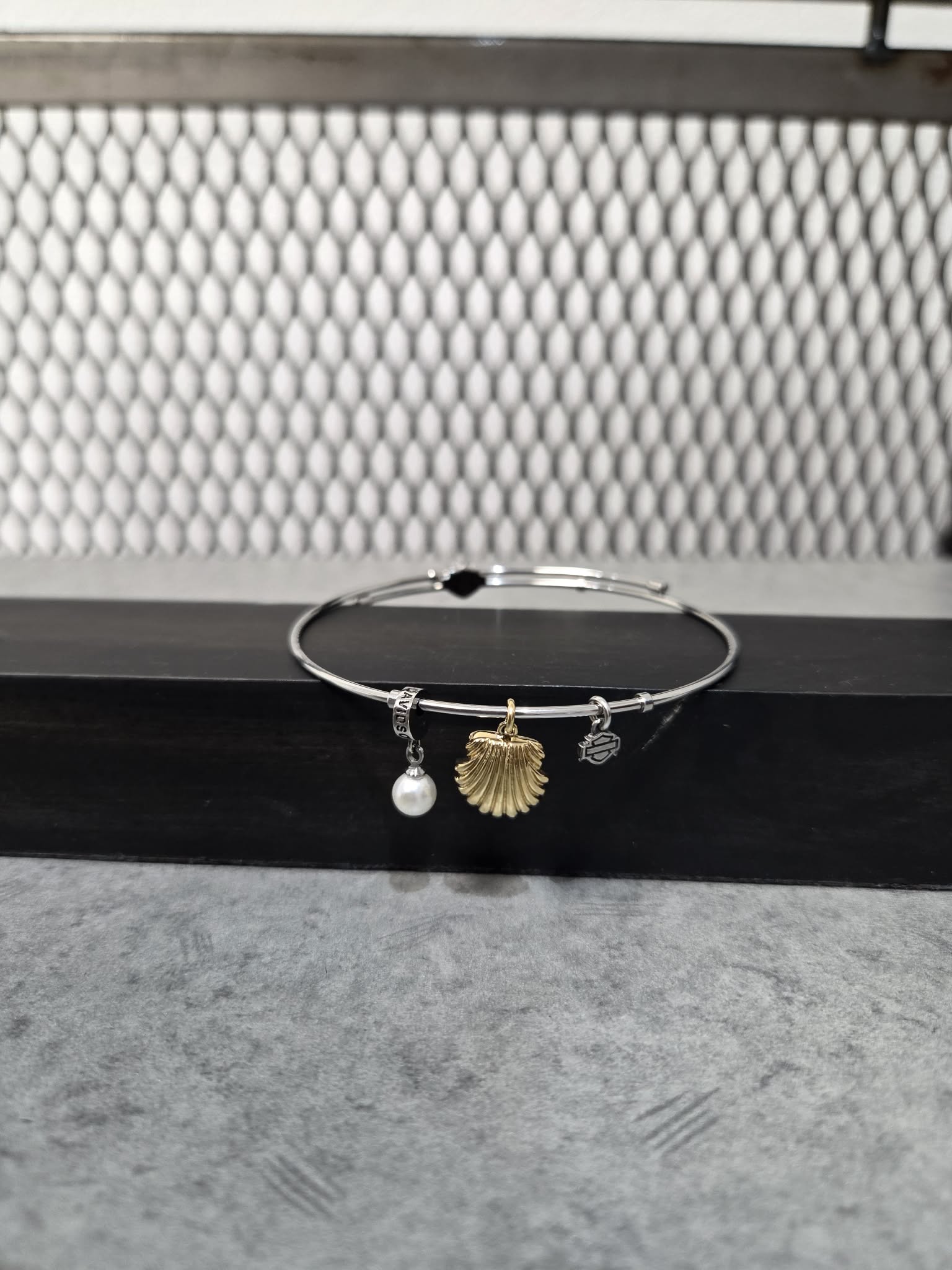 Licensed Product Womens Stainless Steel Seashell Charm Bangle Bracelet – Adjustable Secondary image
