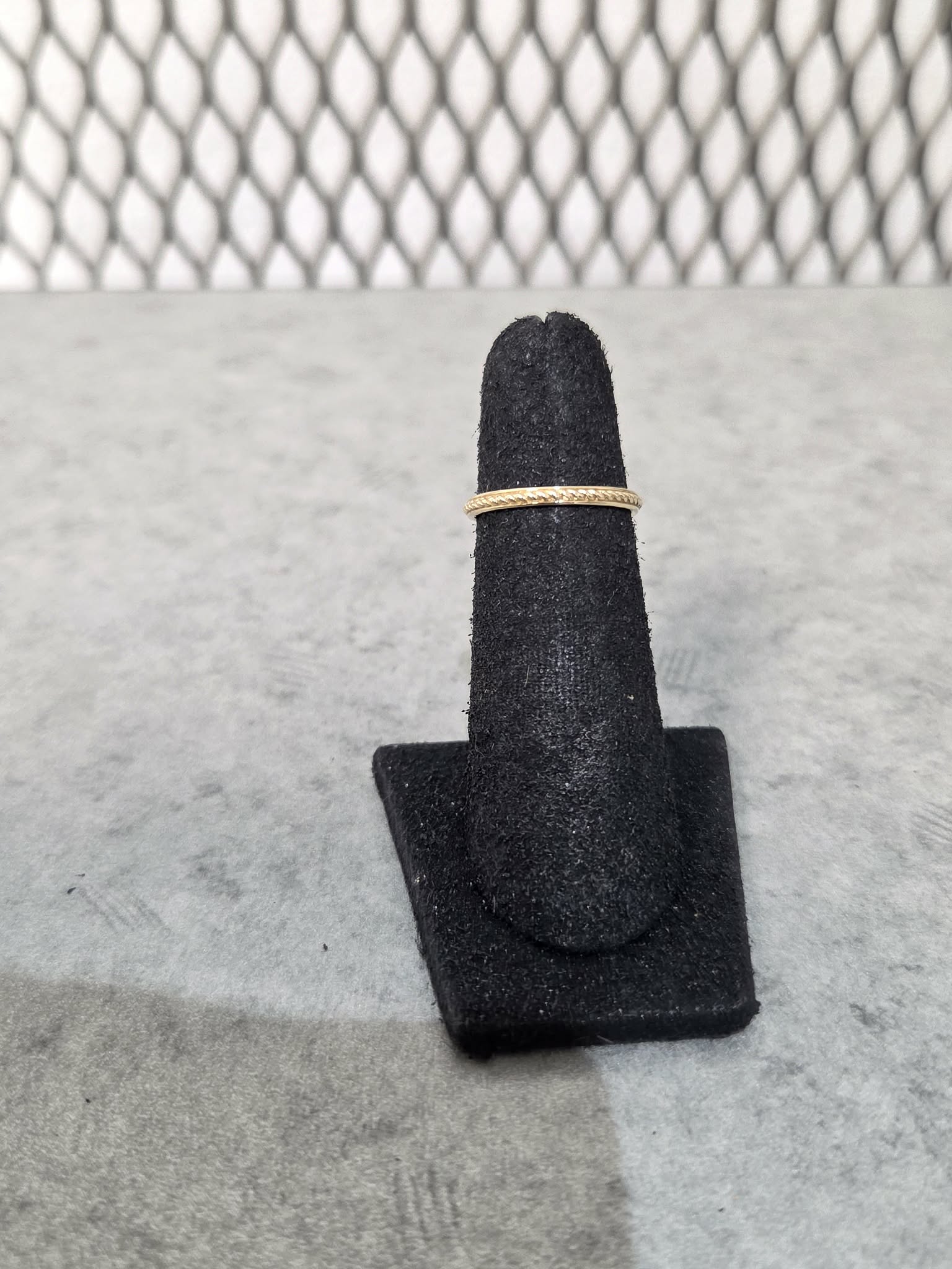 Licensed Product Womens 10kt Gold Outline Ring