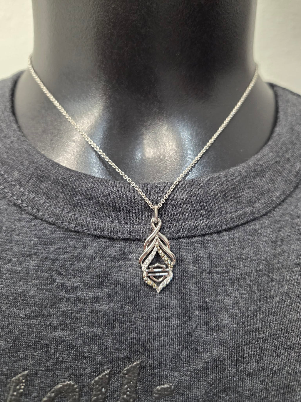 Licensed Product Womens .925 Silver Salt & Pepper Twist Necklace - Adjustable