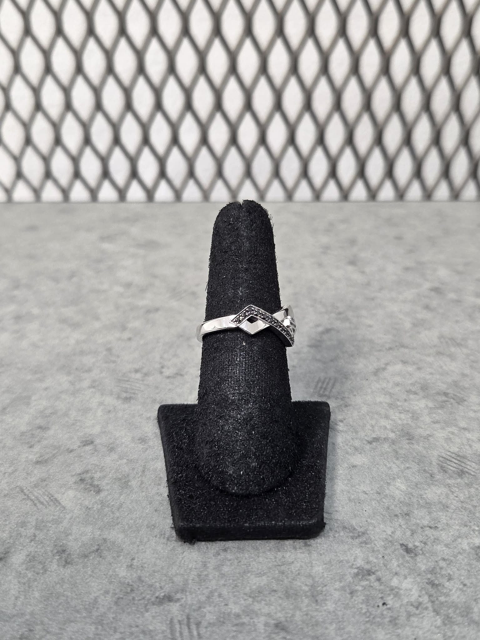 Licensed Product Womens .925 Silver Diamond Festival Black CZ Ring