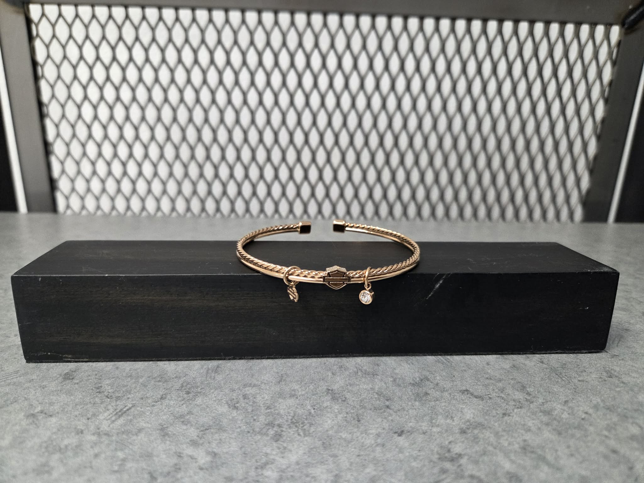 Licensed Product Womens Stainless Steel Rose Tone Braided & Smooth Double Bangle Bracelet Main image