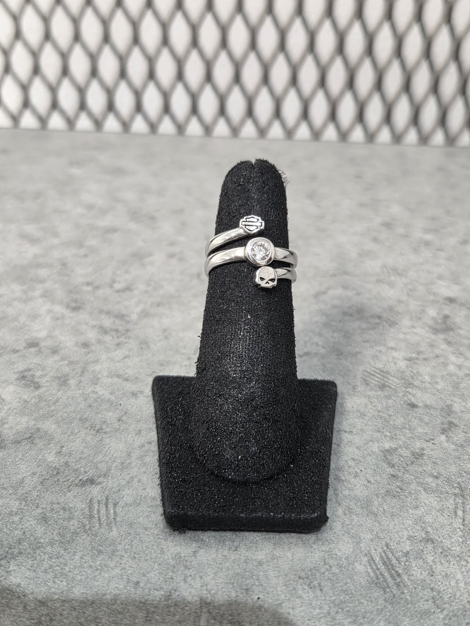 Licensed Product Womens .925 Silver Willie G Skull Split Twist Ring
