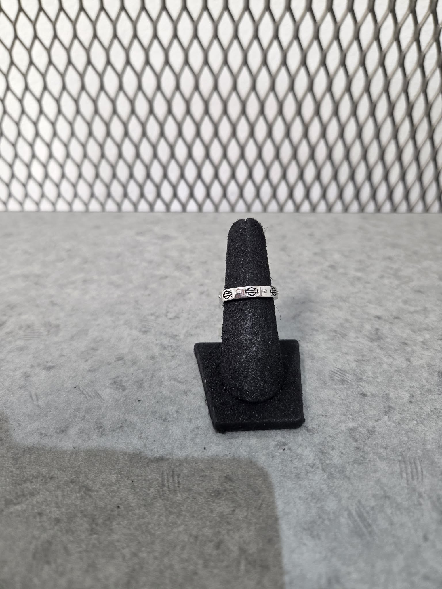 Licensed Product Womens .925 Silver Outline Band Stackable Ring