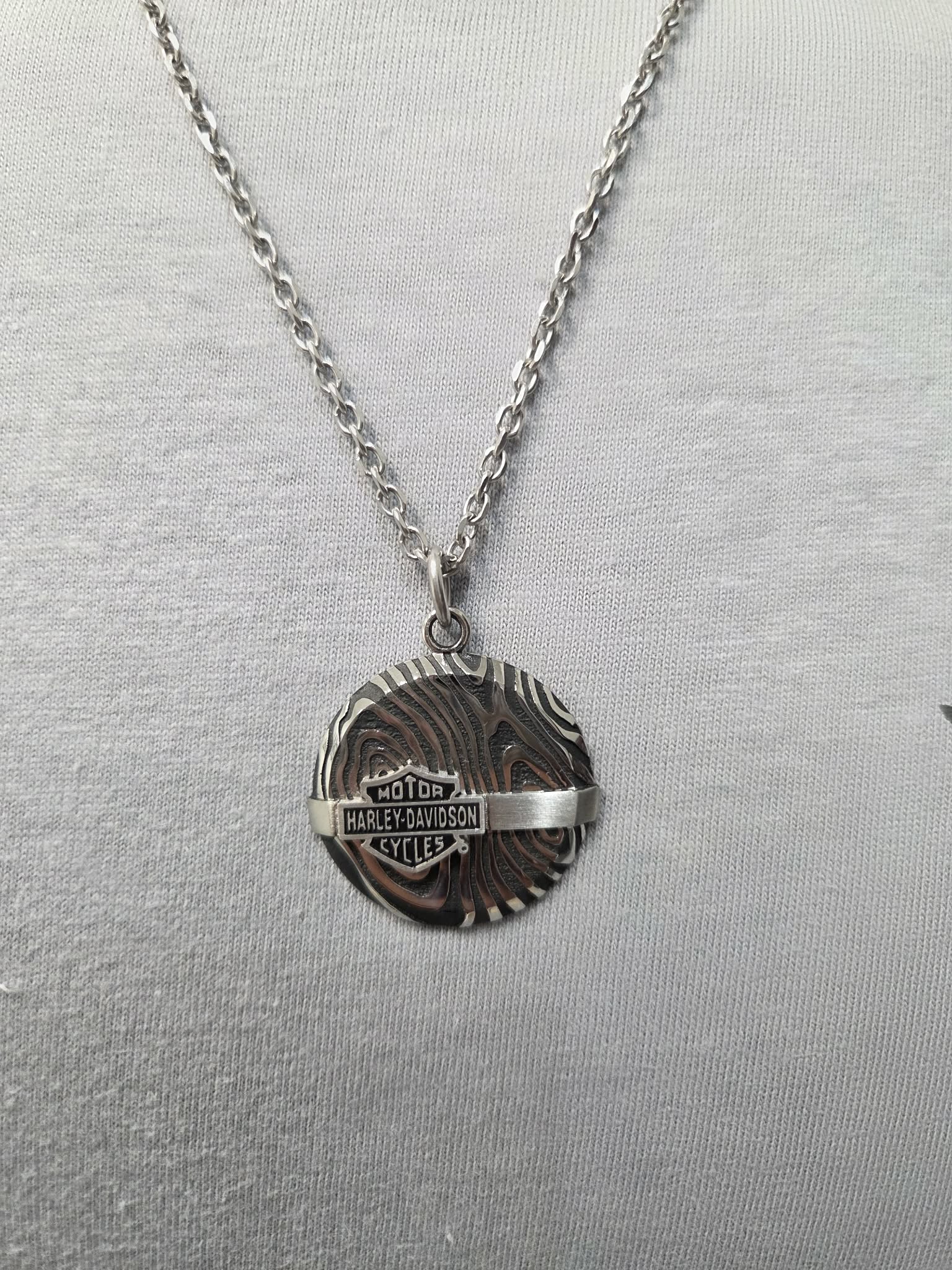 Licensed Product Mens Stainless Steel Driftwood Round Bar Necklace