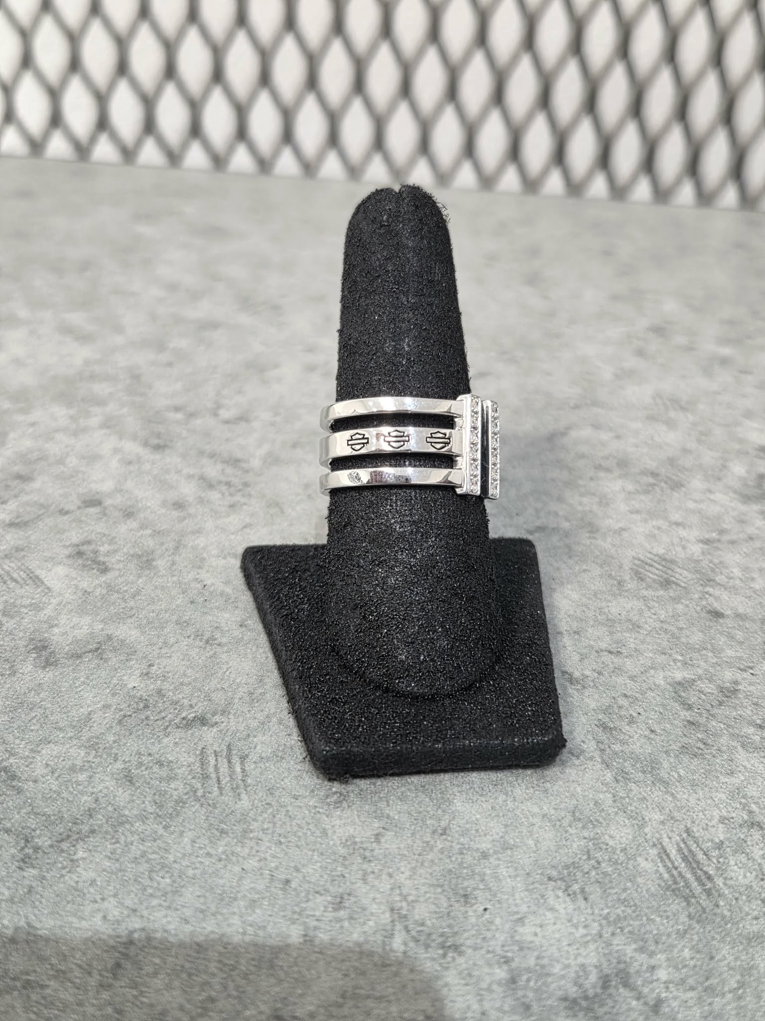 Licensed Product Womens .925 Silver Bling Split Ring