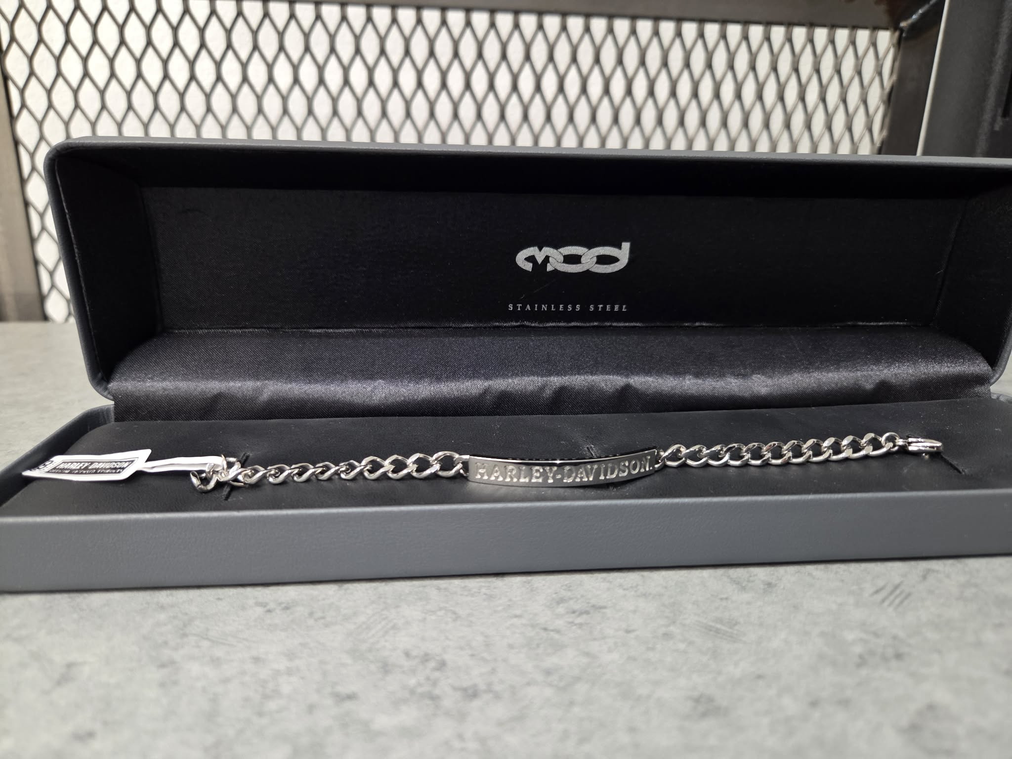 Licensed Product Womens Stainless Steel Bar Curb Link ID Bracelet Main image