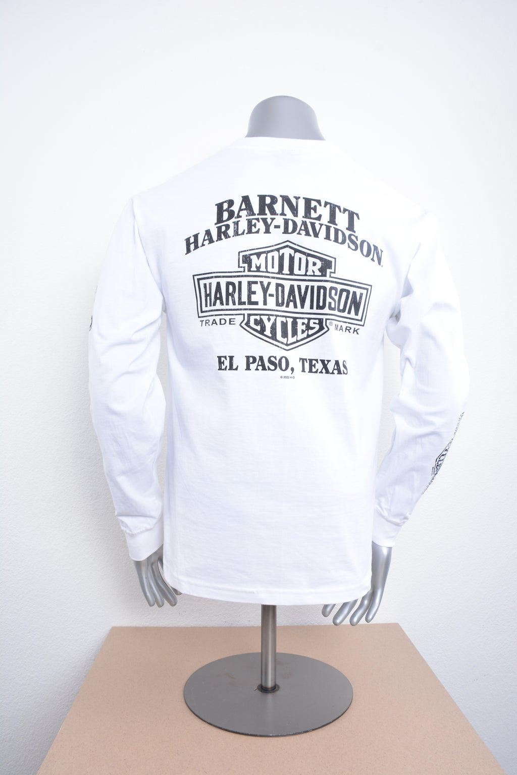 Licensed Product Men's Cracked Classic Trademark B&S White Long Sleeve T-Shirt