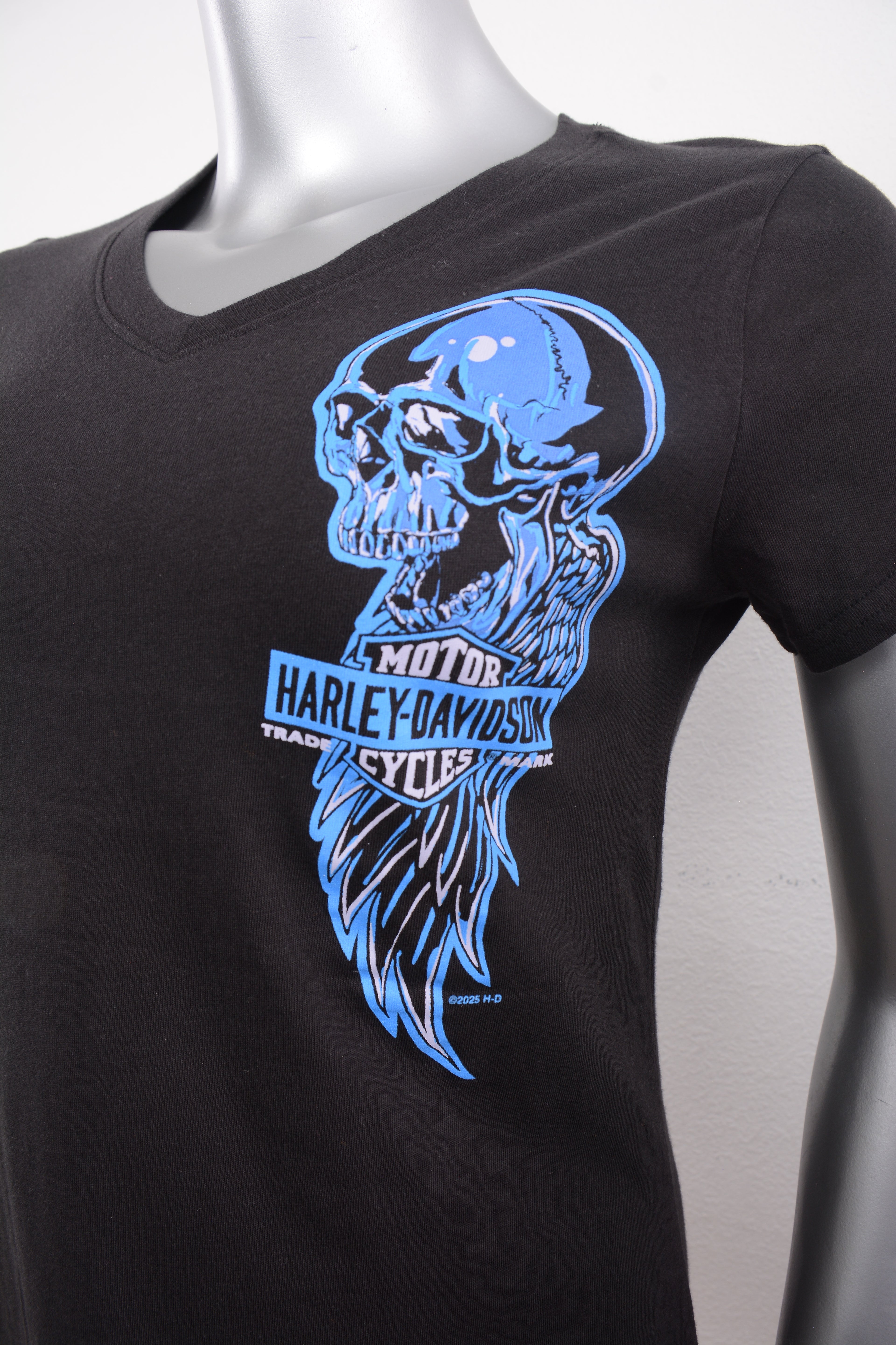 Licensed Product SKULL WING DOWN BLACK WMS VNK T