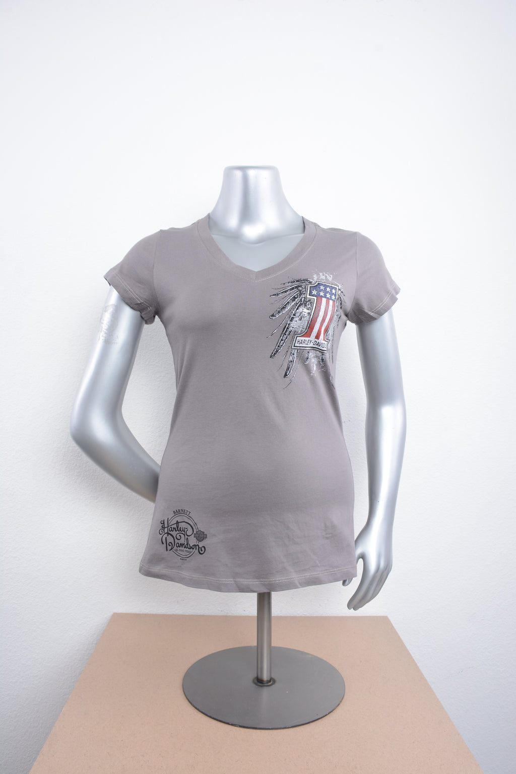 Licensed Product Women's One Mood #1 Logo with Wings Foil with Studs Grey Short Sleeve T-Shirt