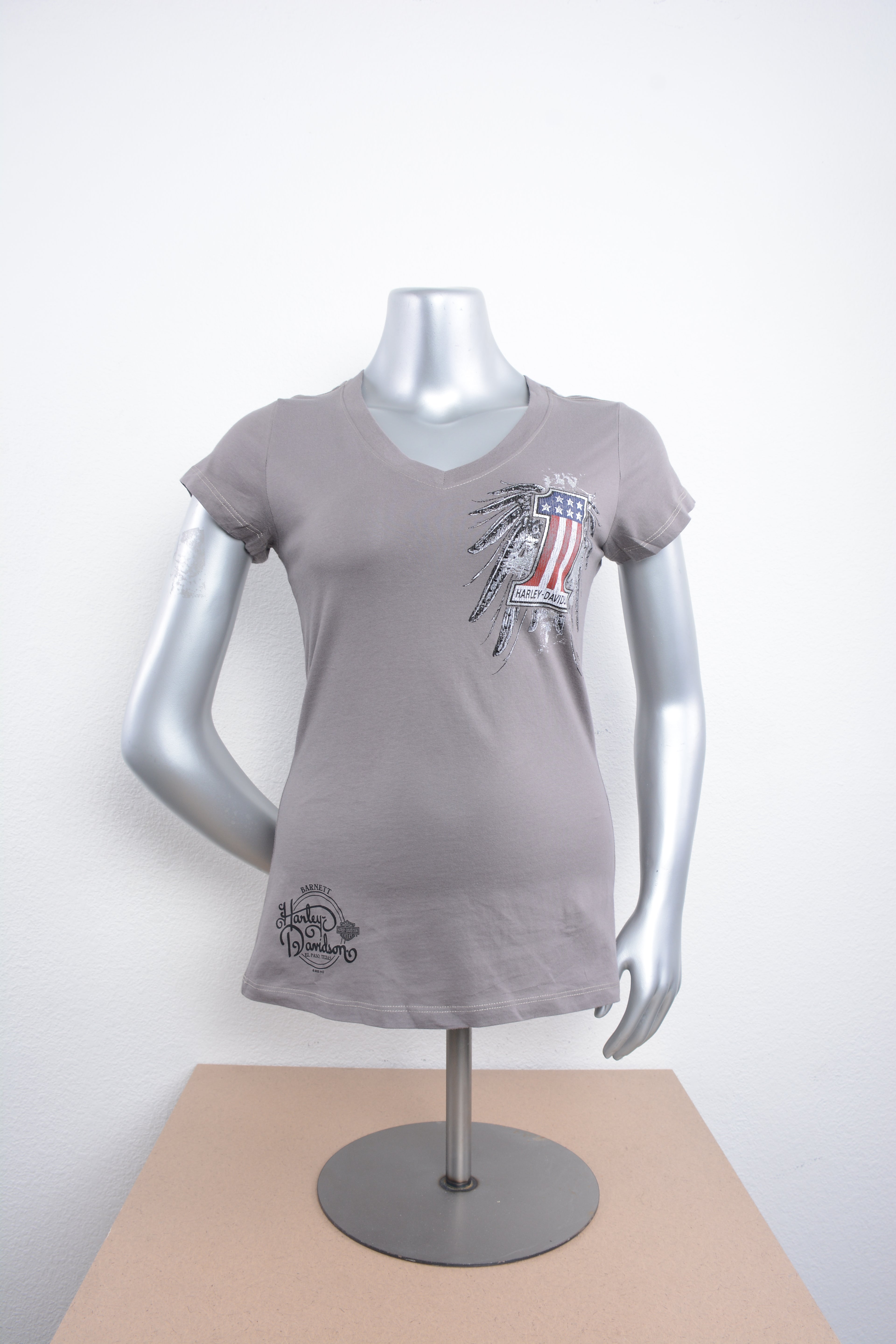 Licensed Product Women's One Mood #1 Logo with Wings Foil with Studs Grey Short Sleeve T-Shirt