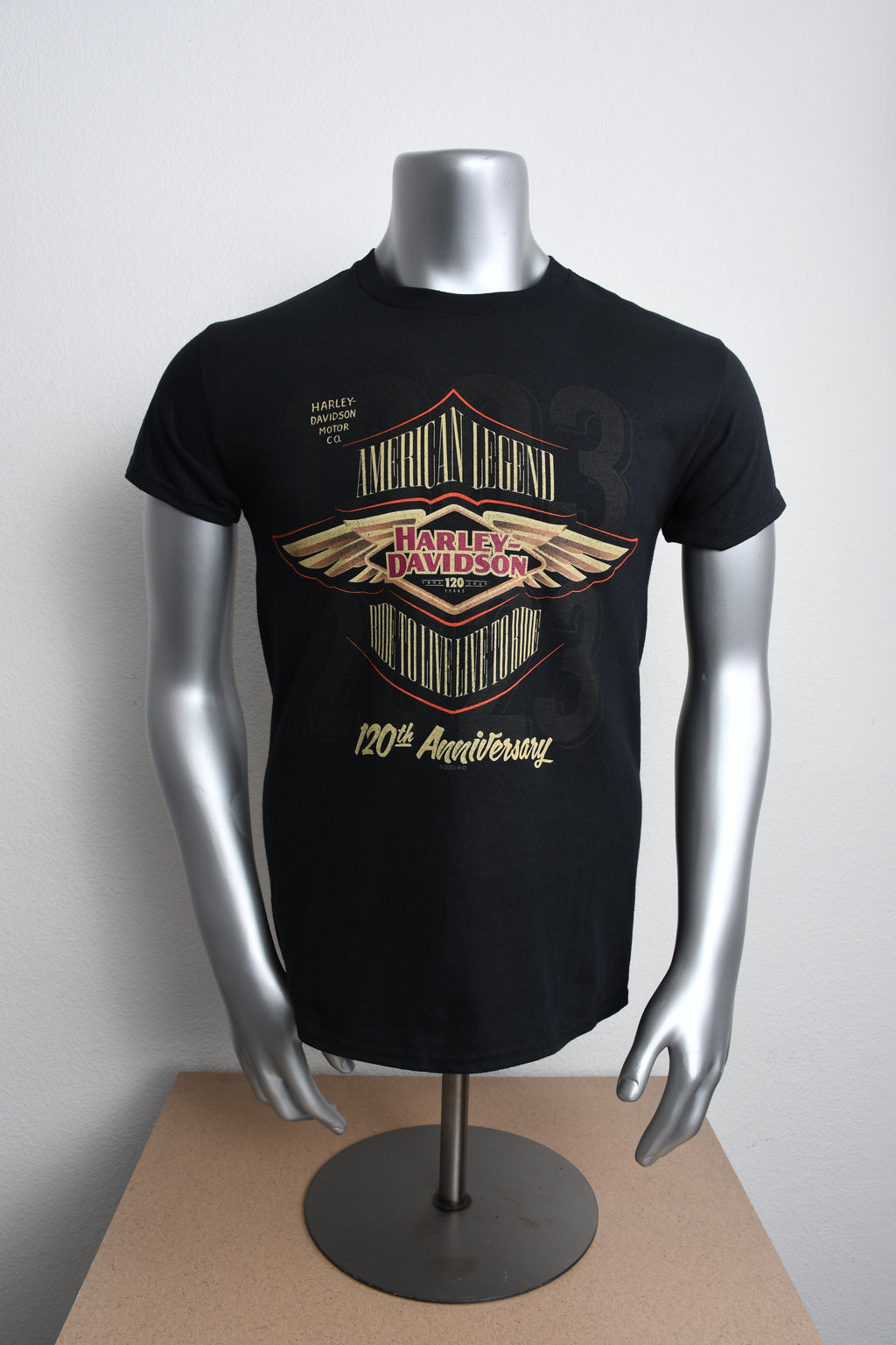 Licensed Product DECAL S/S MENS