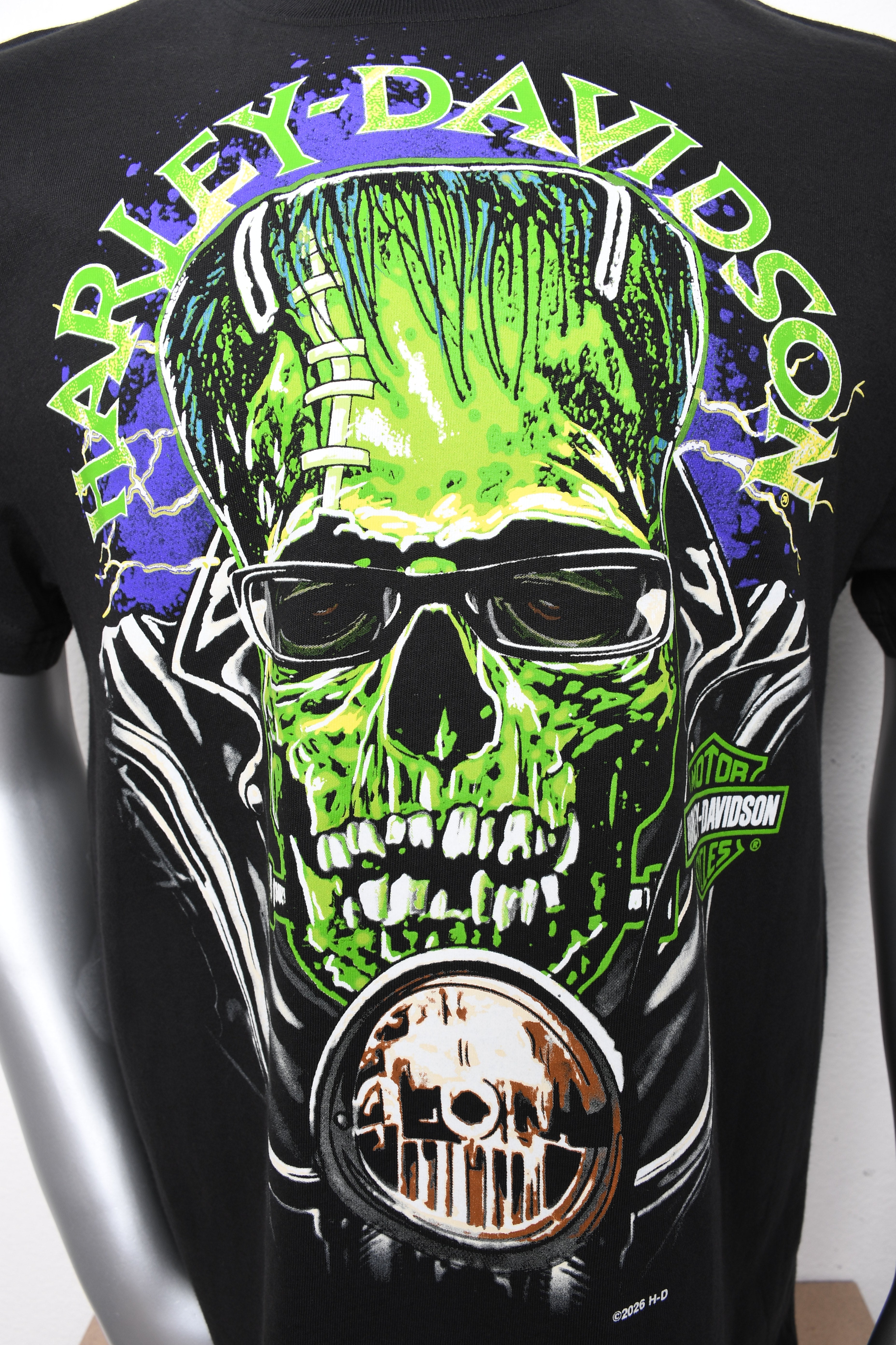 Licensed Product FRAKNITE MNS GLOW IN THE DARK T BLK Secondary image