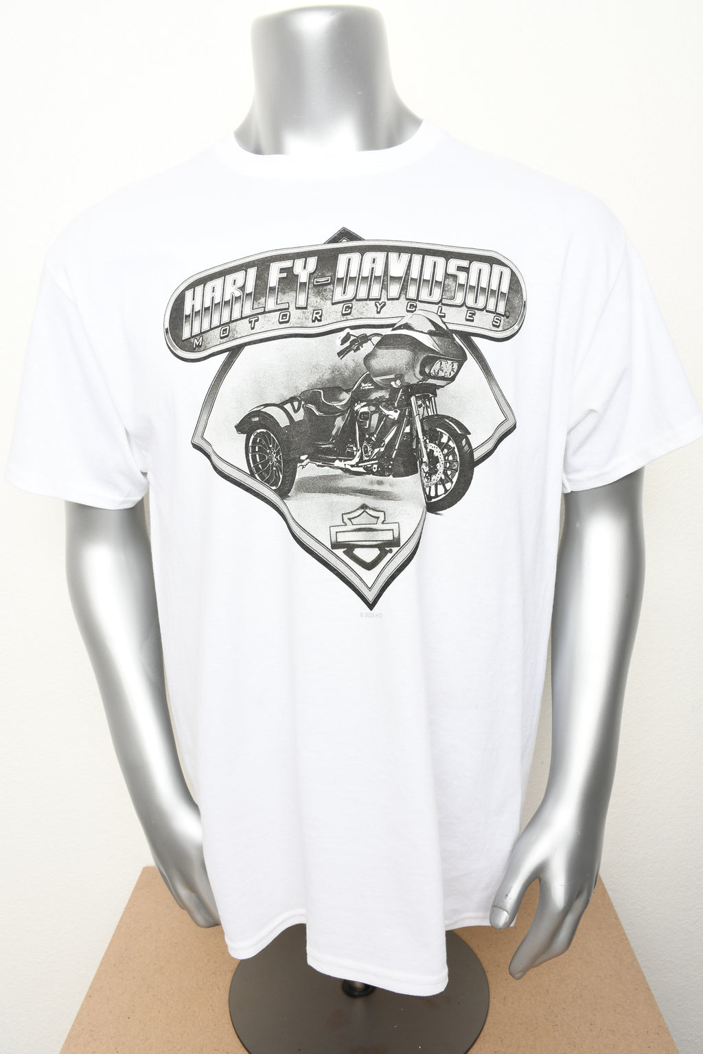 Licensed Product TRIKE WHITE S/S MENS