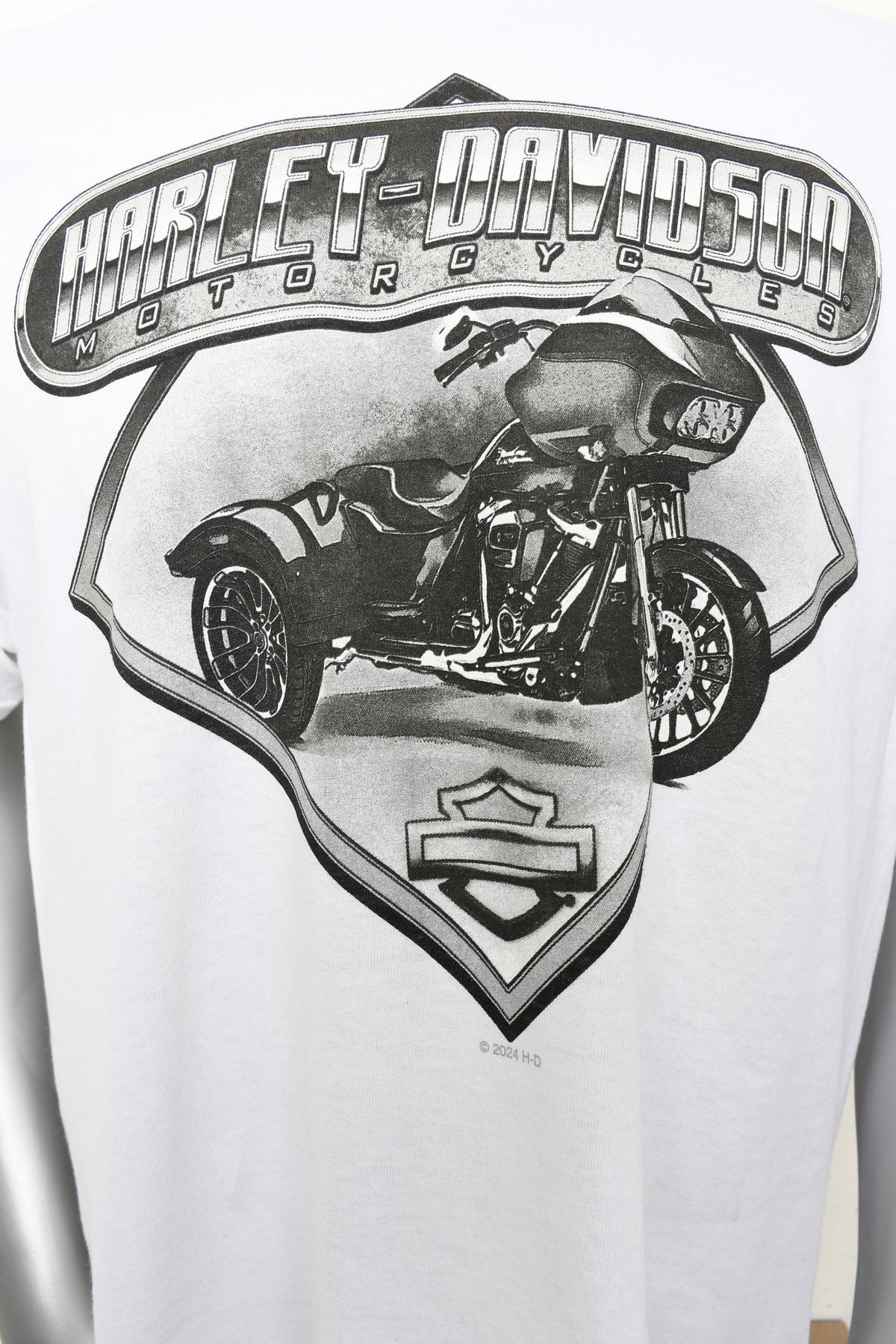 Licensed Product TRIKE WHITE S/S MENS