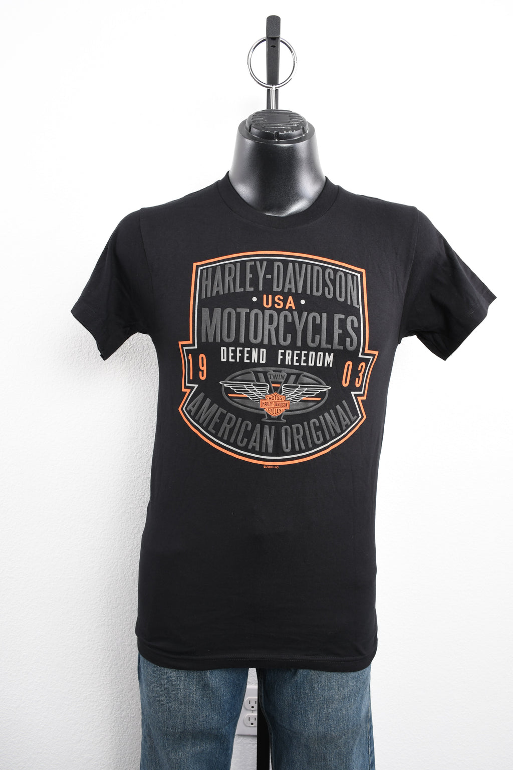 Licensed Product Men's Defend Winged B&S Black Short Sleeve T-Shirt