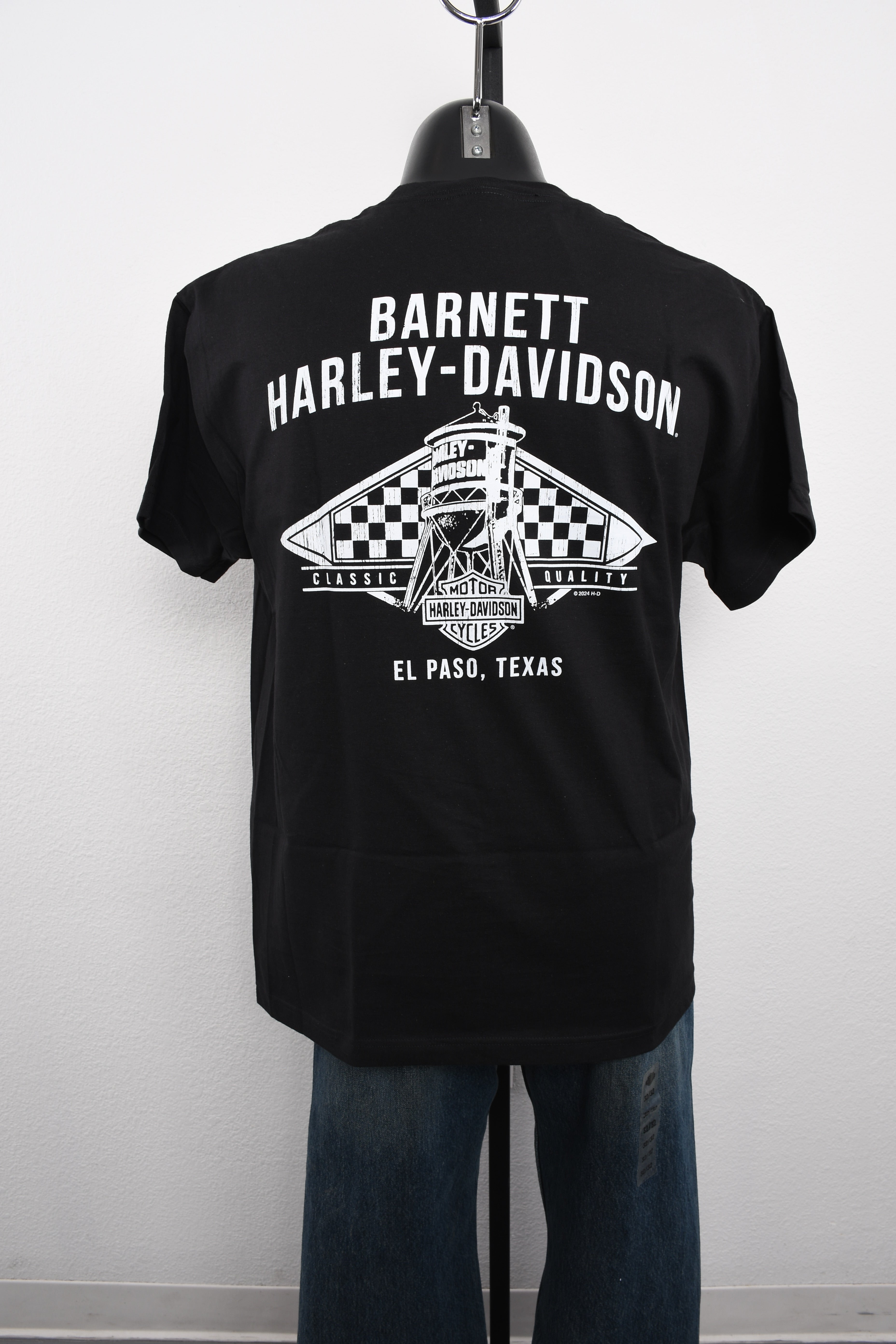 Licenced Product HANGIN' OUT BLACK MNS T