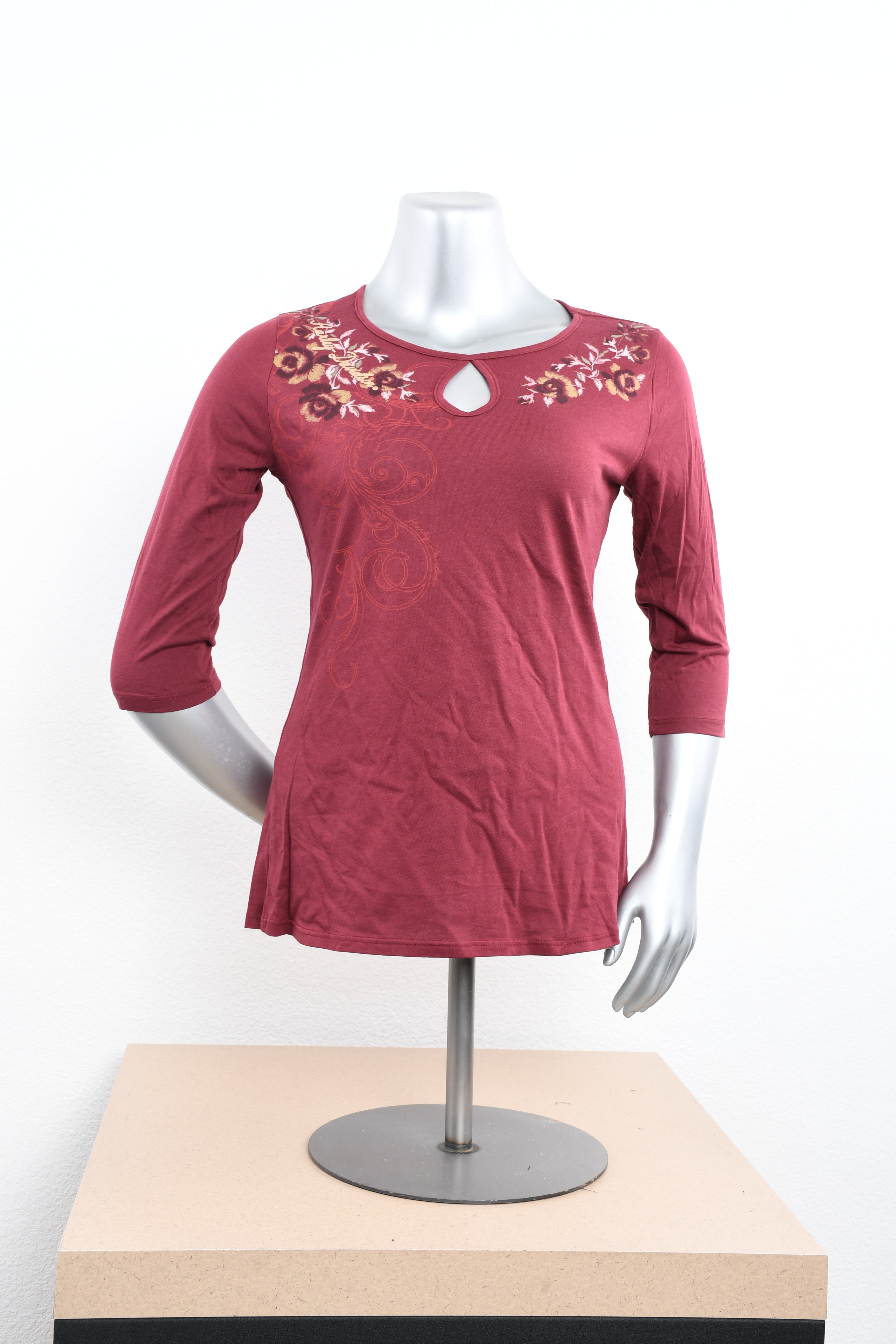 Licensed Product Womens Thriving Foil Print Keyhole Neck Burgundy 3/4 Sleeve T-Shirt Main image