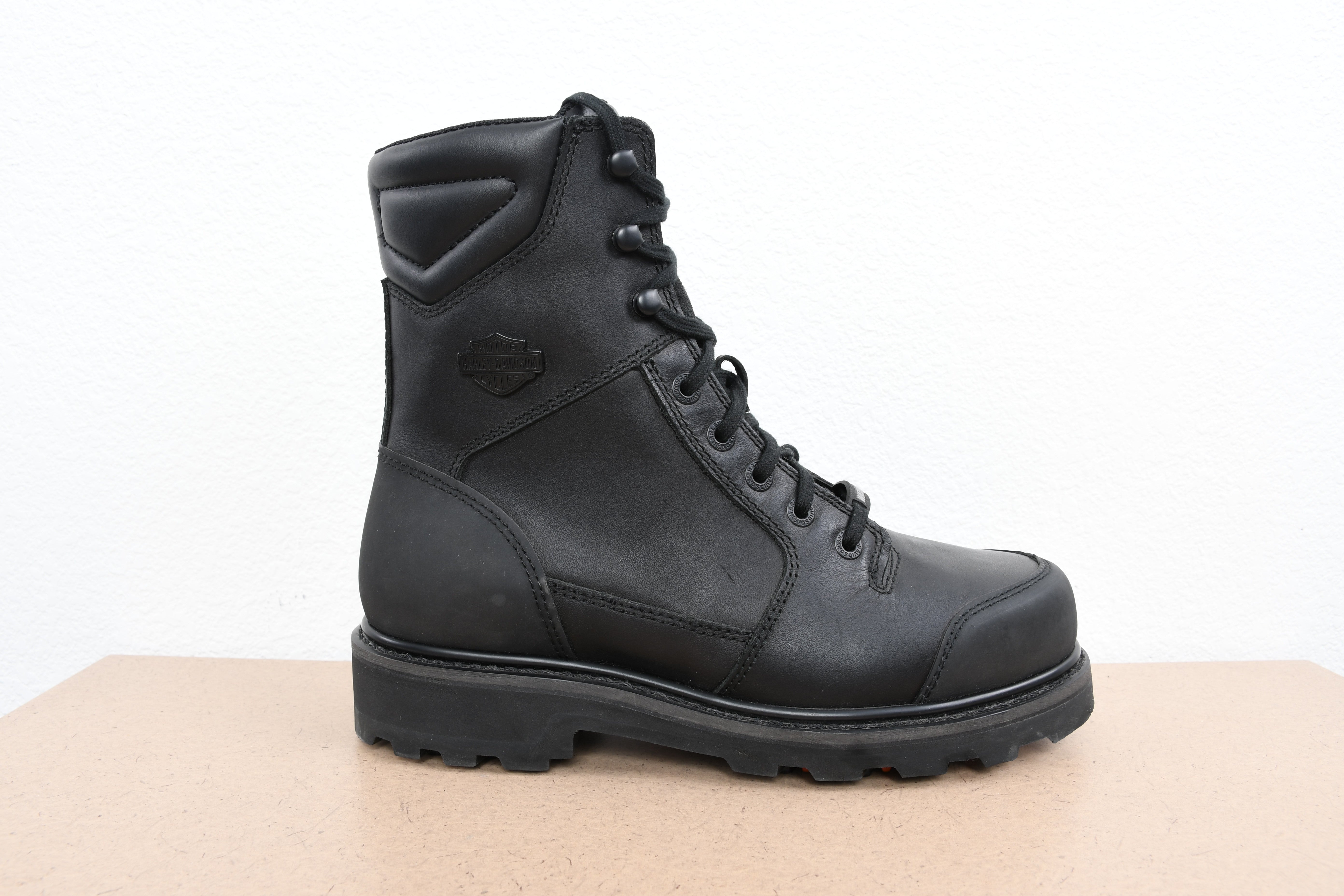 Licensed Product Mens Brockman Waterproof Black Leather Mid Cut