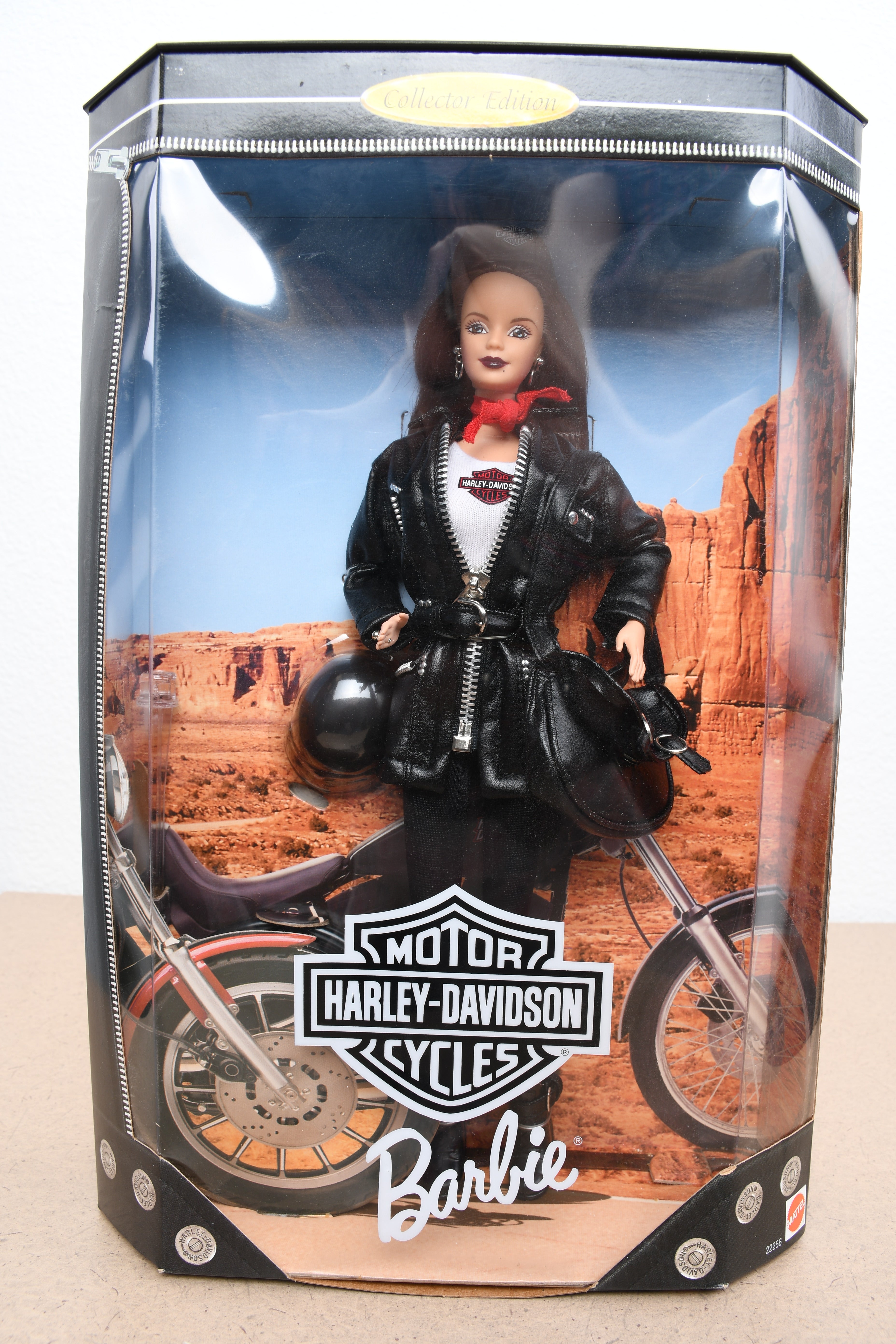 Harley-Davidson Barbie Vintage 1998 Mattel Collector's Edition Doll #3 Main image