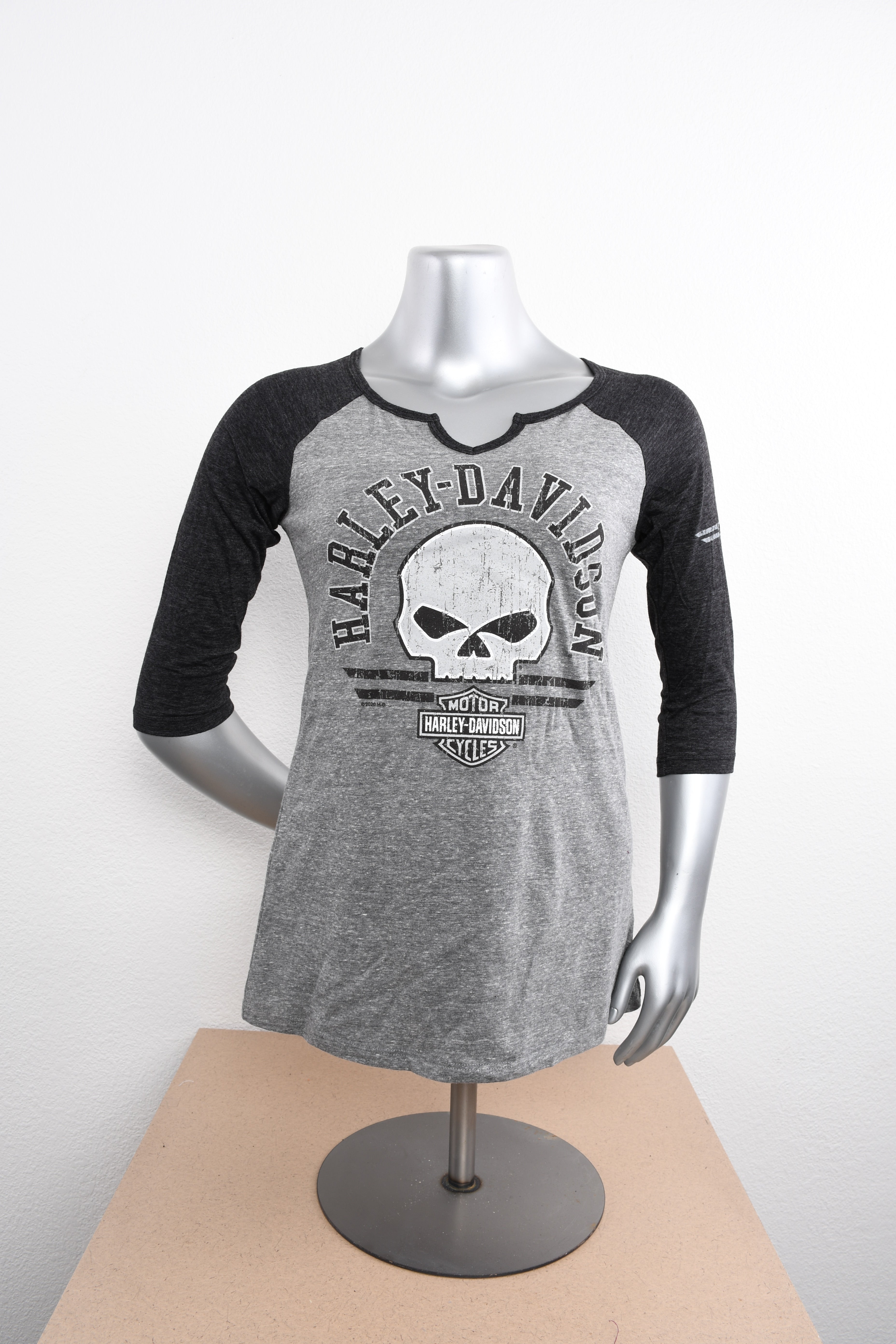 Licensed Product Womens Round Stripes Willie G Skull Grey 3/4 Sleeve T-Shirt Main image