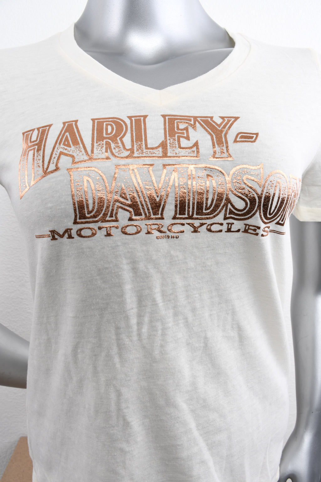 Licensed Product Womens Vintaged Lattice Sleeve V-Neck Ivory Short Sleeve T-Shirt