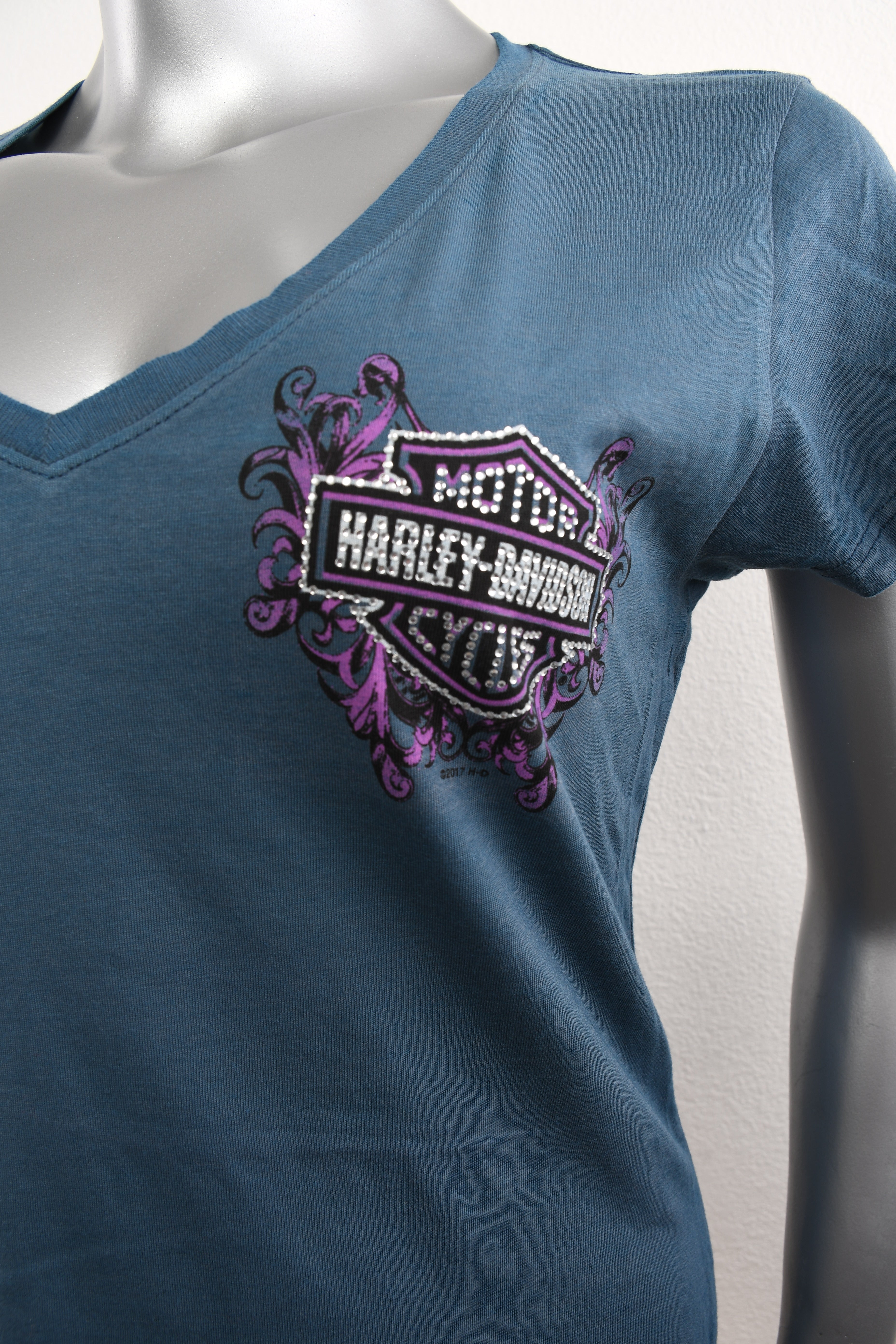 Licensed Product Womens Winter Ice Winged Duo Dye V-Neck Secondary image