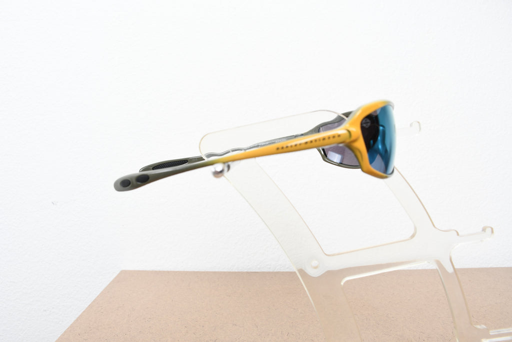 Licensed Product Grey Frame Grey Flash Lens Sunglasses