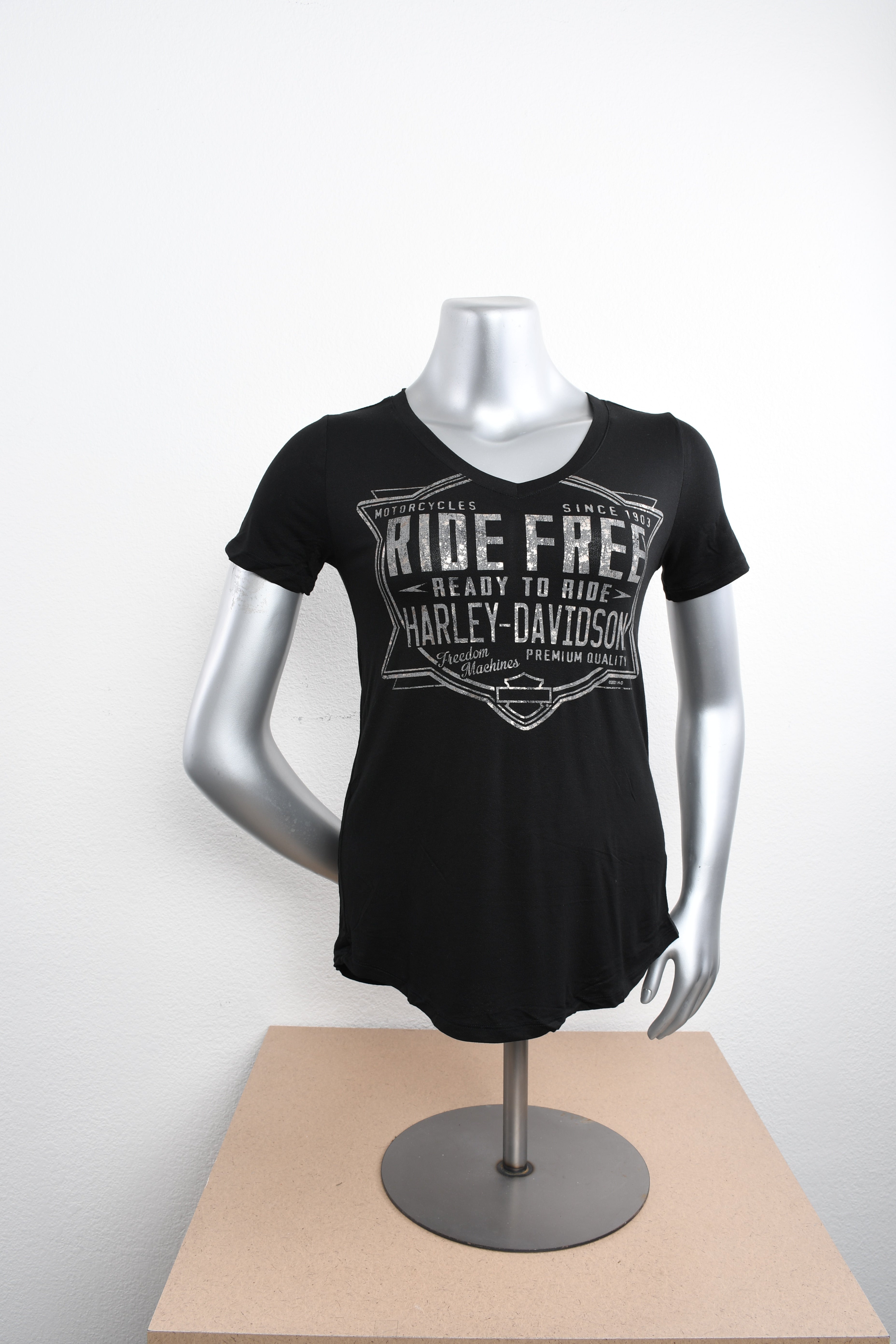 Licensed Product Womens Ride Label V-Neck Black Short Sleeve T-Shirt Main image