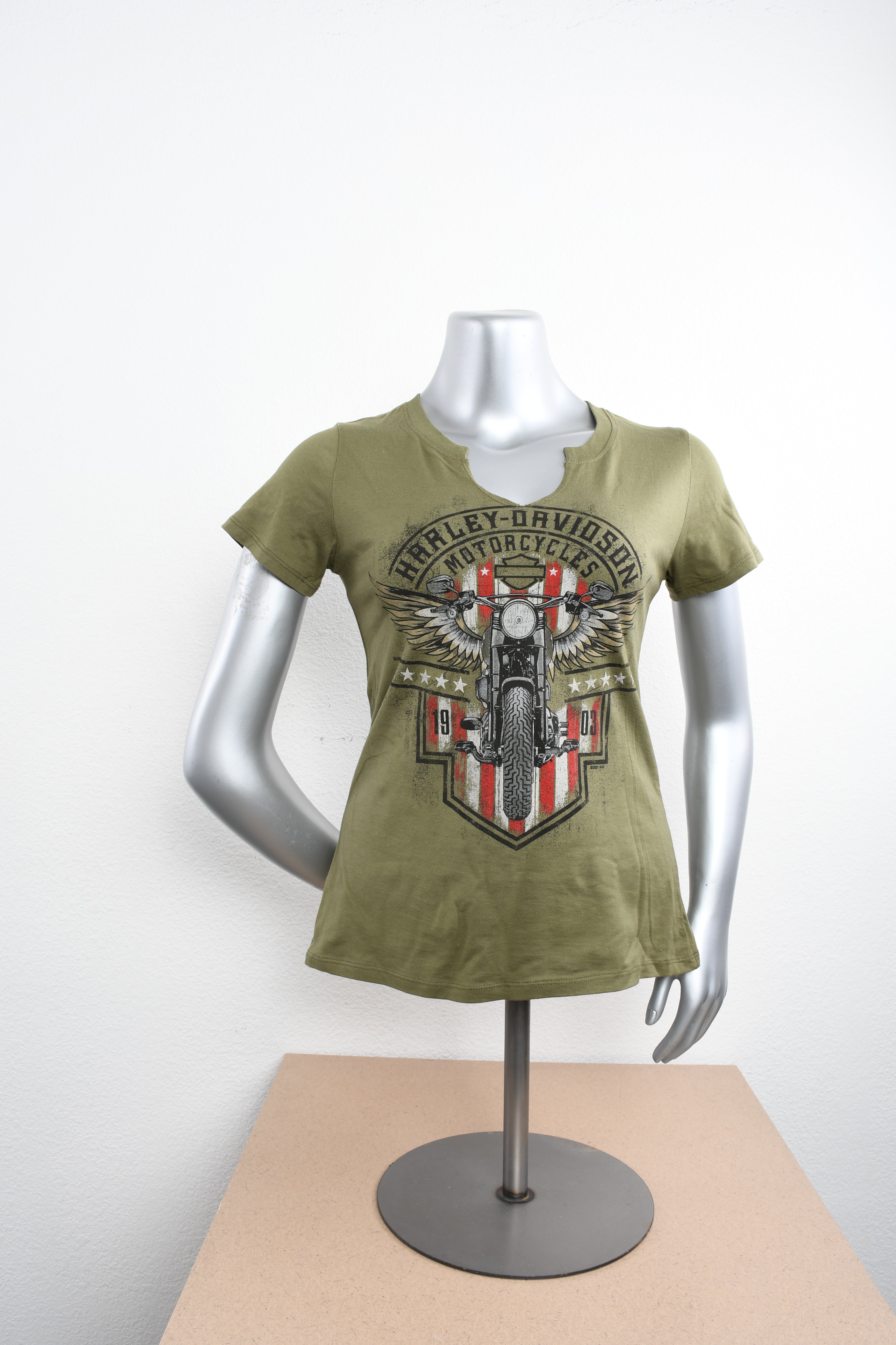 Licensed Product Womens Vintage MC Wings Notch Neck Green Short Sleeve T-Shirt Main image