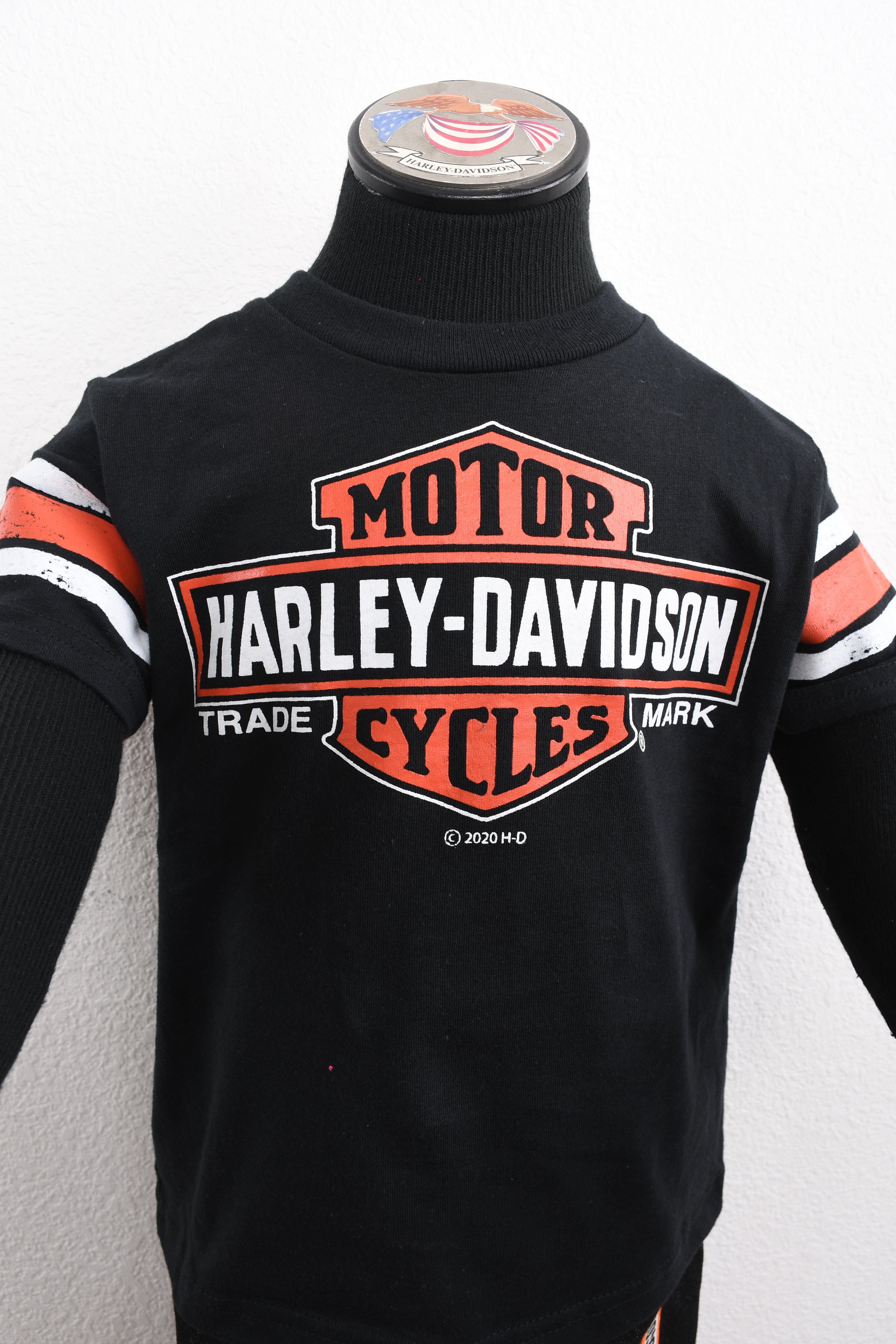 Licensed Product Boys Youth Striped Interlock Black Short Sleeve T-Shirt Secondary image