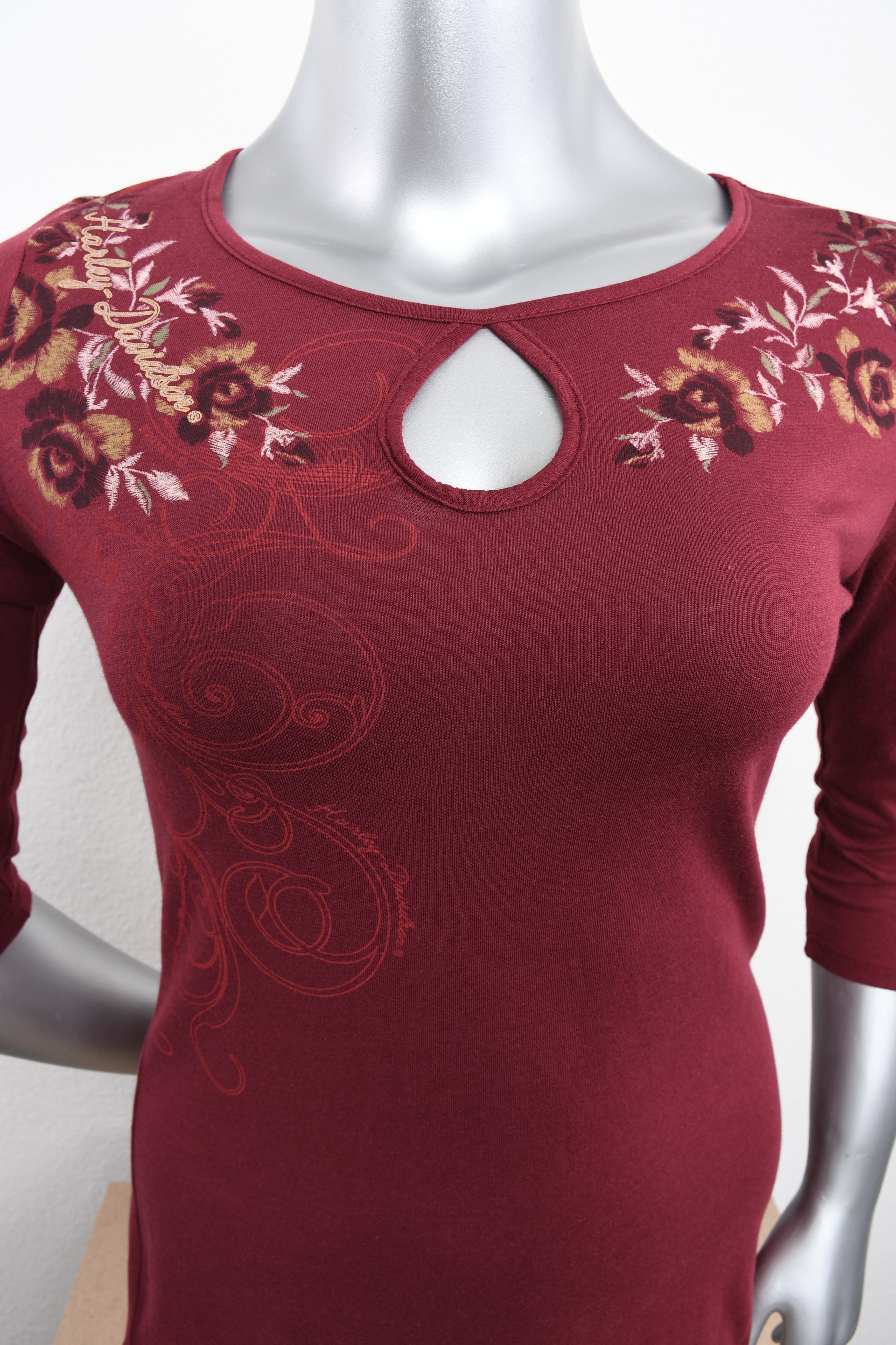 Licensed Product Womens Thriving Foil Print Keyhole Neck Burgundy 3/4 Sleeve T-Shirt Secondary image