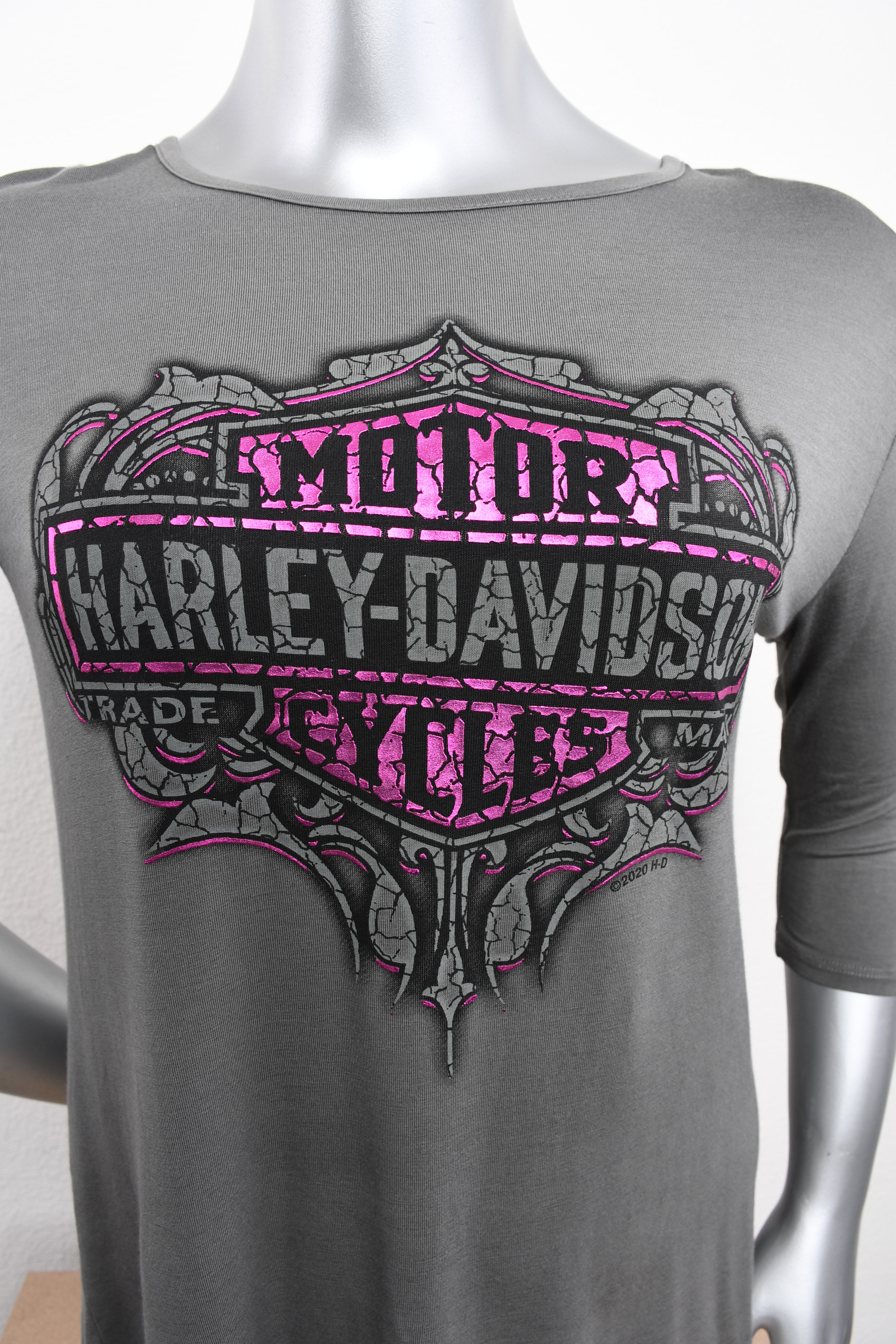Licensed Product Womens Cracked Logo Grey 3/4 Sleeve T-Shirt