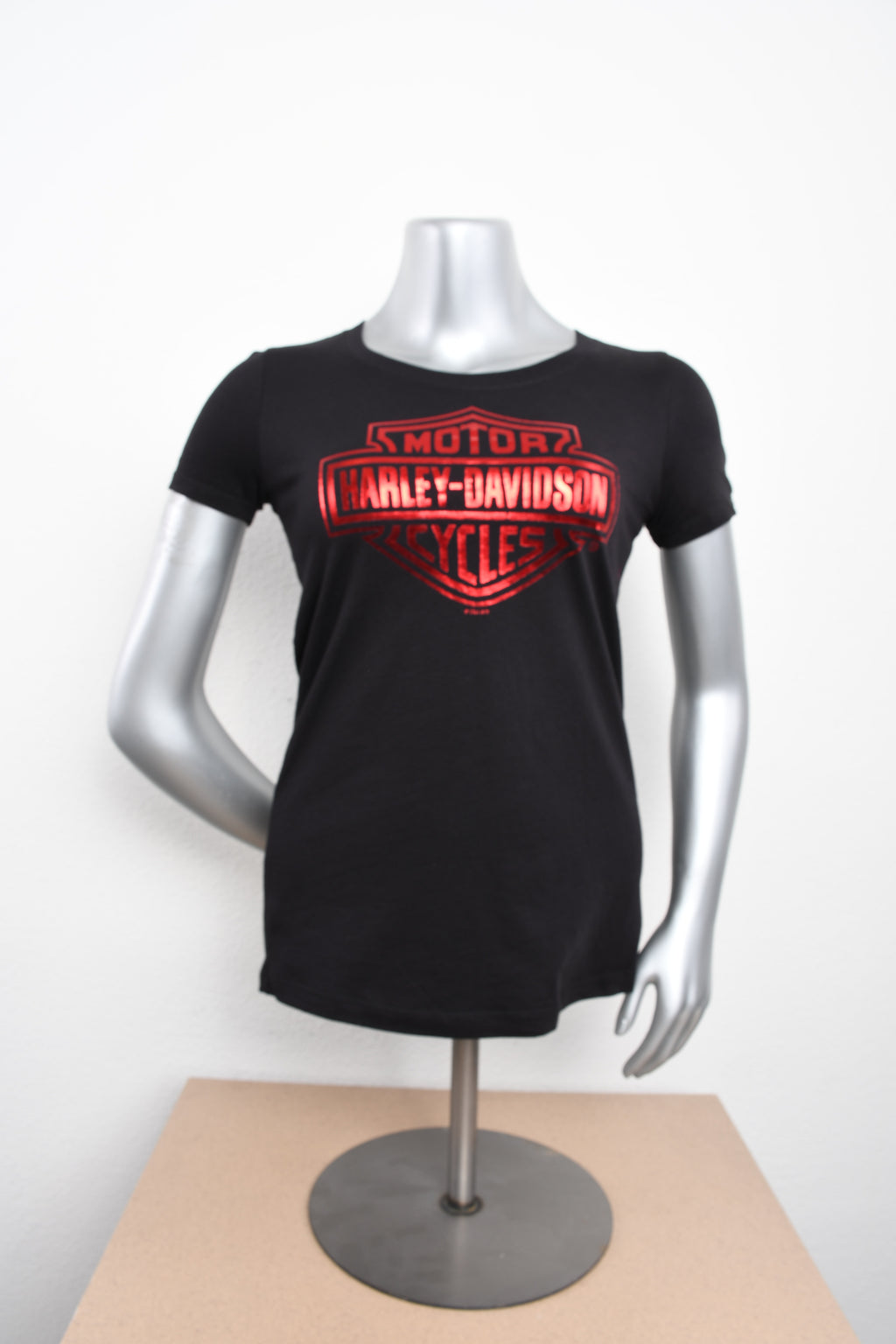 Licensed Product Womens Red Foil Print Black Short Sleeve T-Shirt