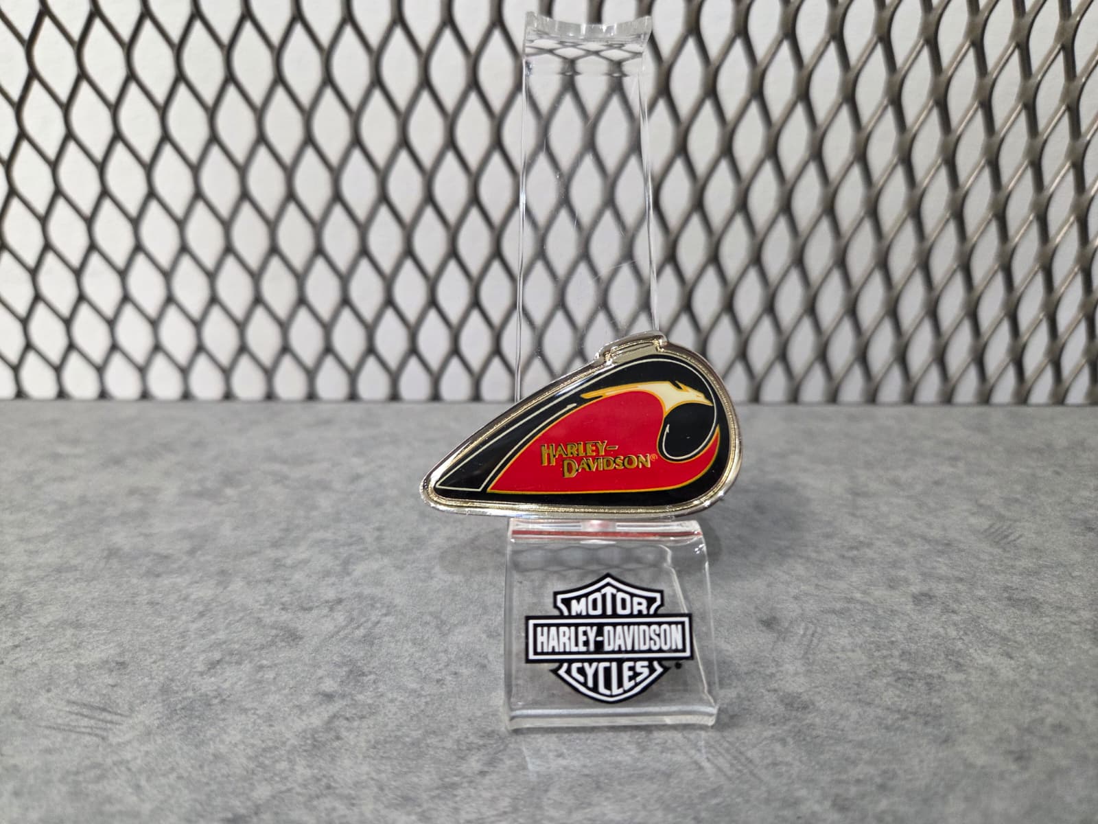 Licensed Product 1933 Model VLD Tank 2" Challenge Coin Main image