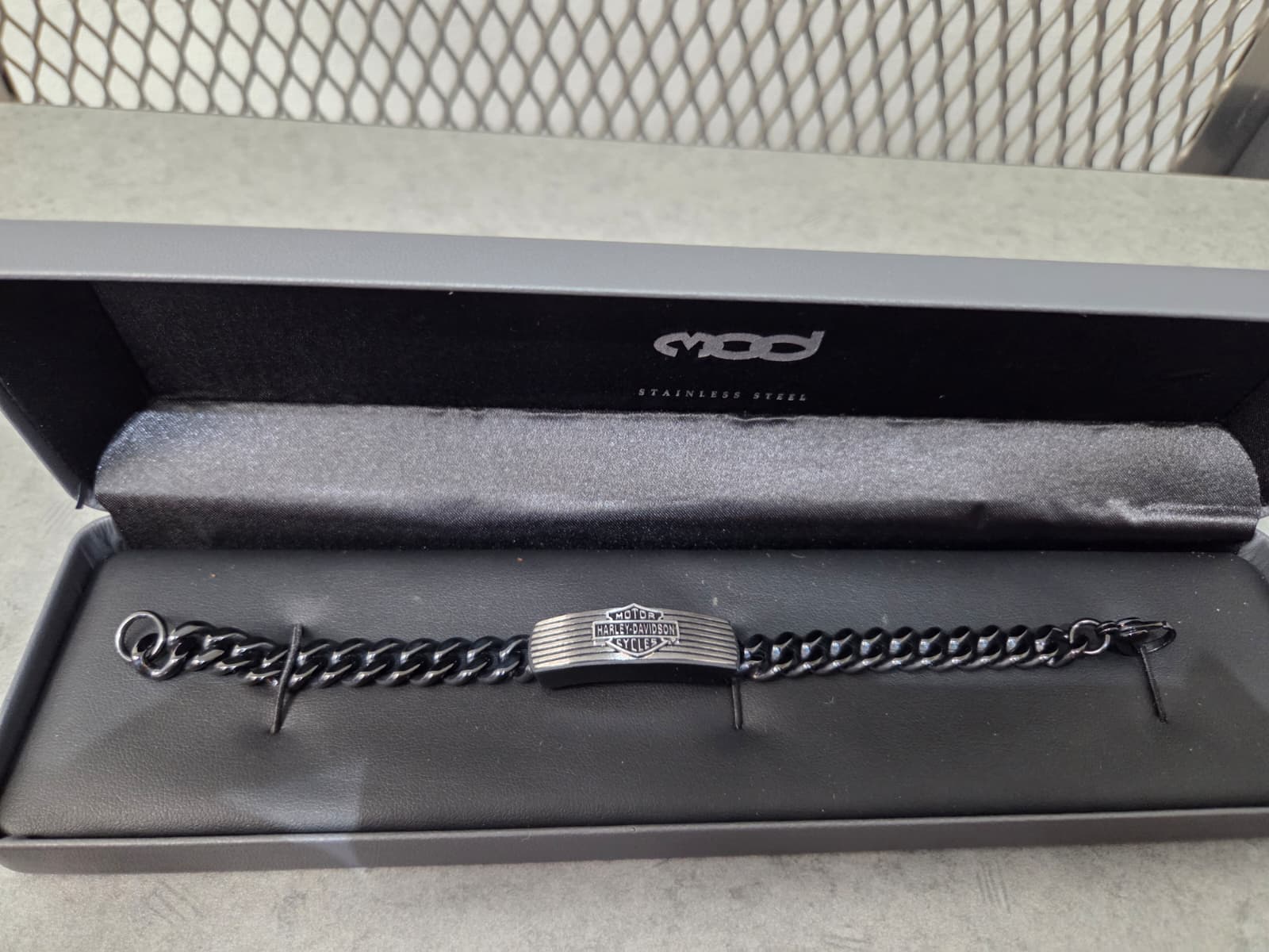 Licensed Product Mens Stainless Steel Black Edge Striped Curb Link Bracelet