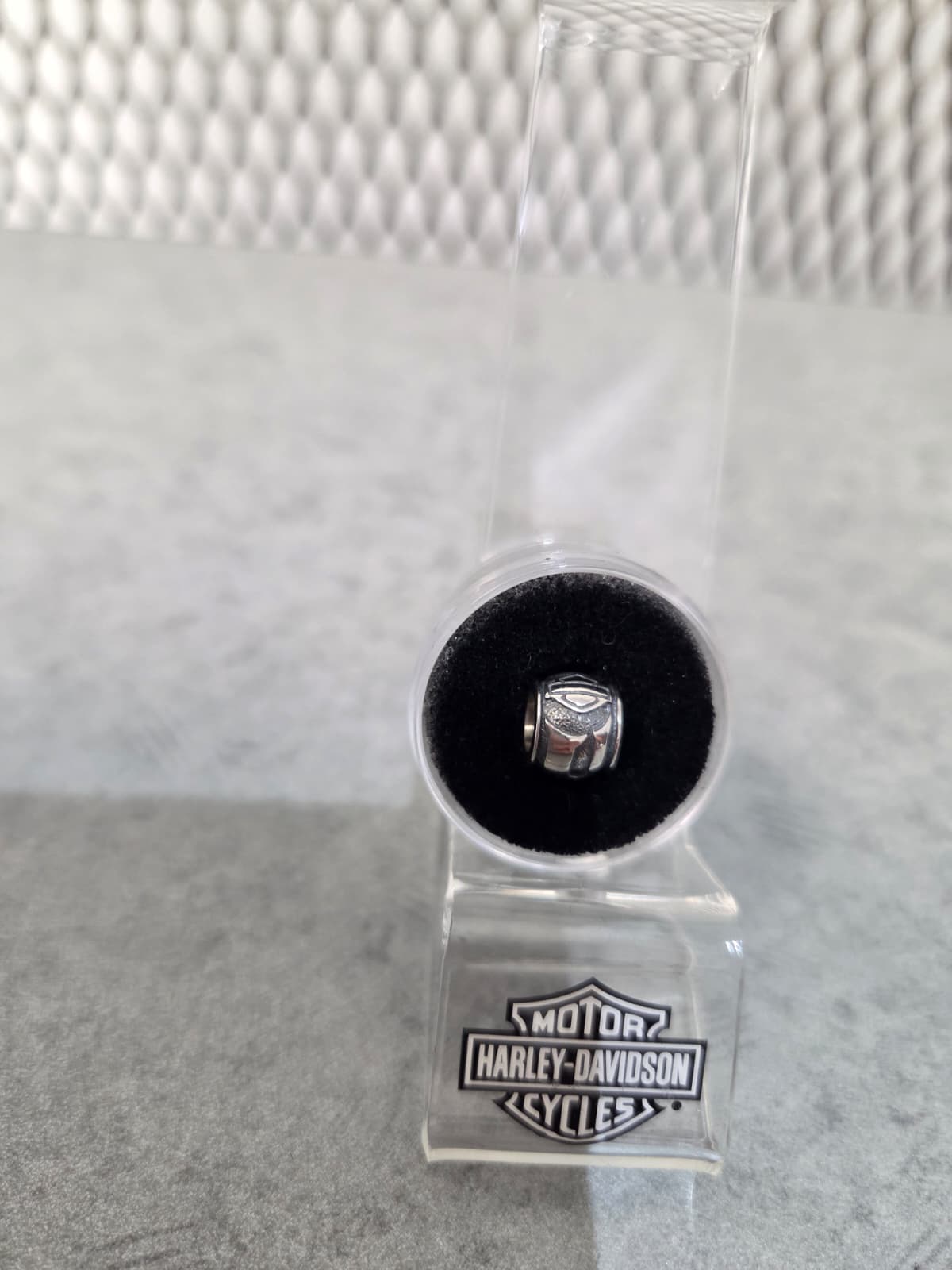 Licensed Product Raised Letter Ride Bead - U Main image