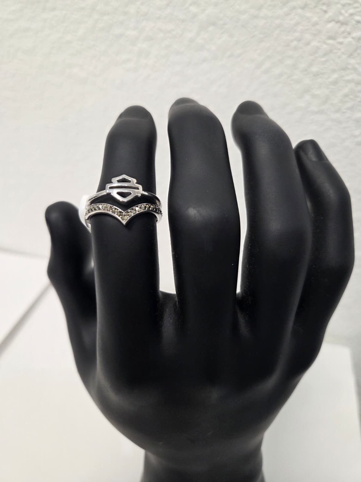 Licensed Product Womens Sterling Silver Chevron B&S Marcasite Stone Ring