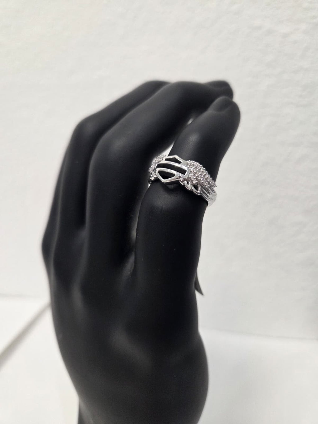 Licensed Product Womens .925 Silver Bling Wing B&S Band Ring