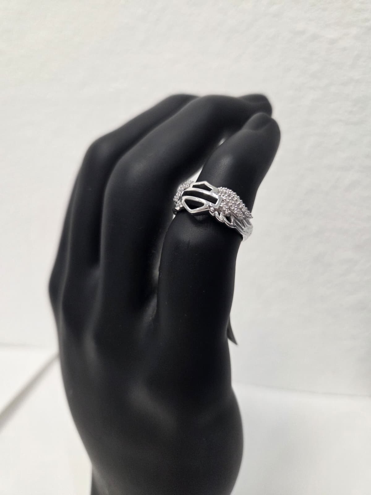 Licensed Product Womens .925 Silver Bling Wing B&S Band Ring