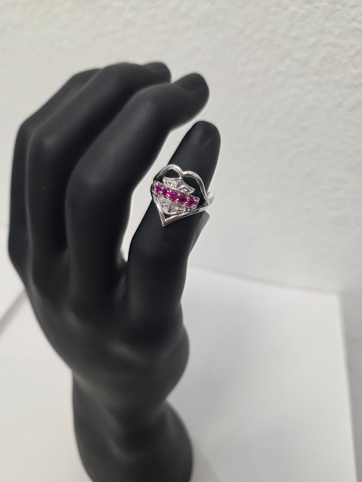 Licensed Product Womens .925 Silver Floral Filigree Heart with Fuchsia Stones Ring