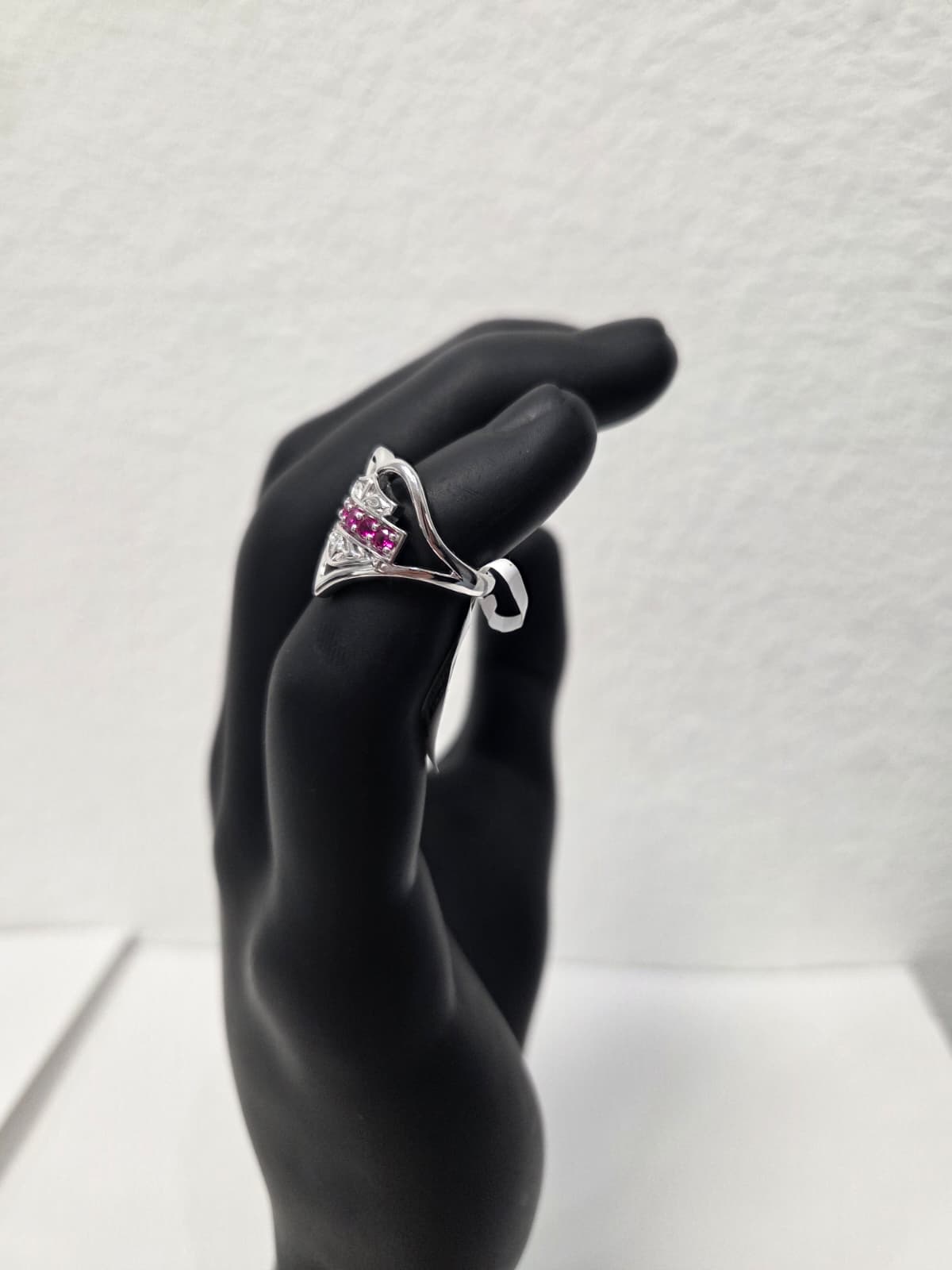 Licensed Product Womens .925 Silver Floral Filigree Heart with Fuchsia Stones Ring
