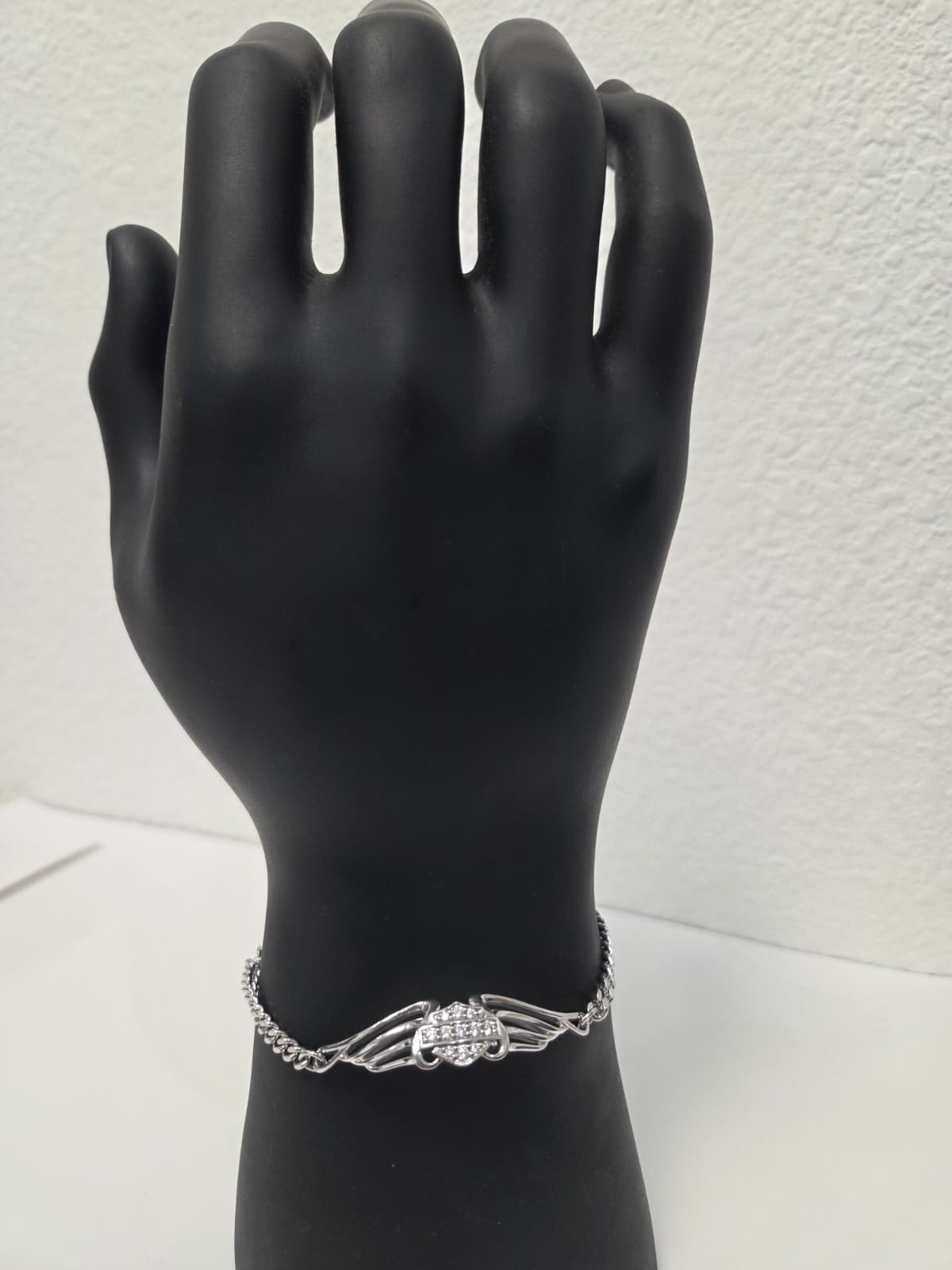 Licensed Product Womens .925 Silver Bling B&S with Pierced Wings Chain Bracelet