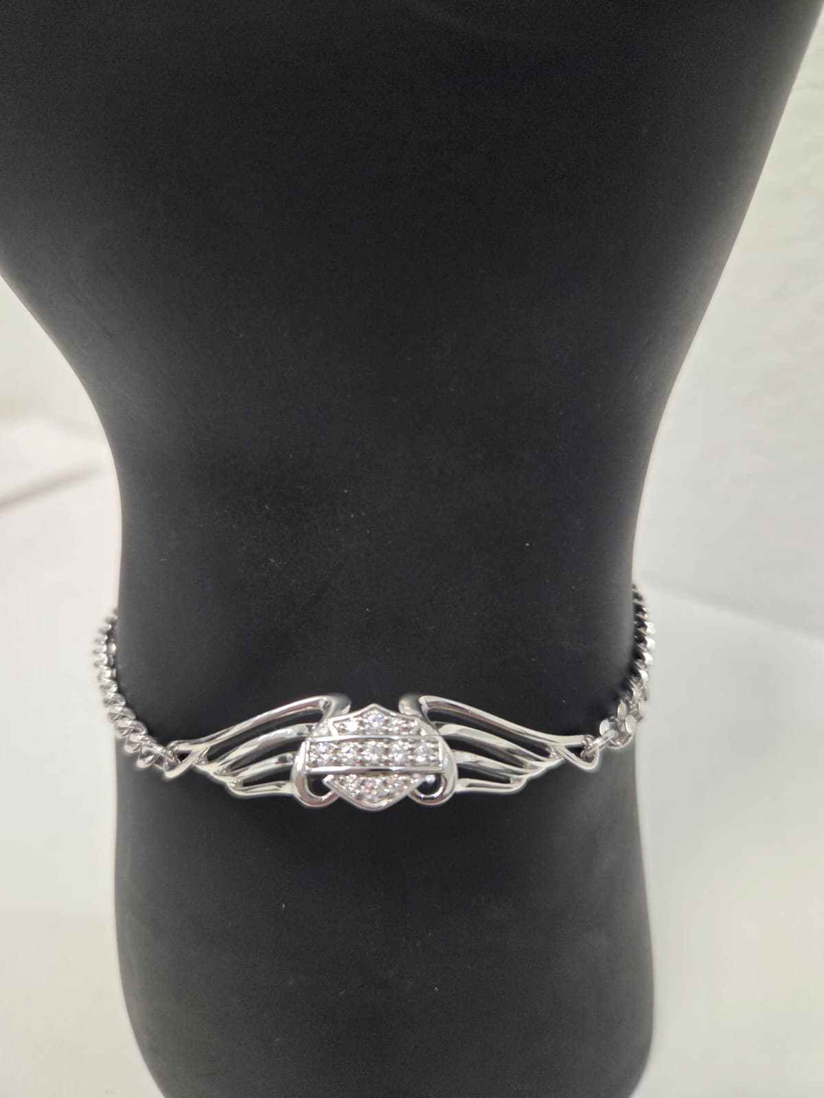 Licensed Product Womens .925 Silver Bling B&S with Pierced Wings Chain Bracelet