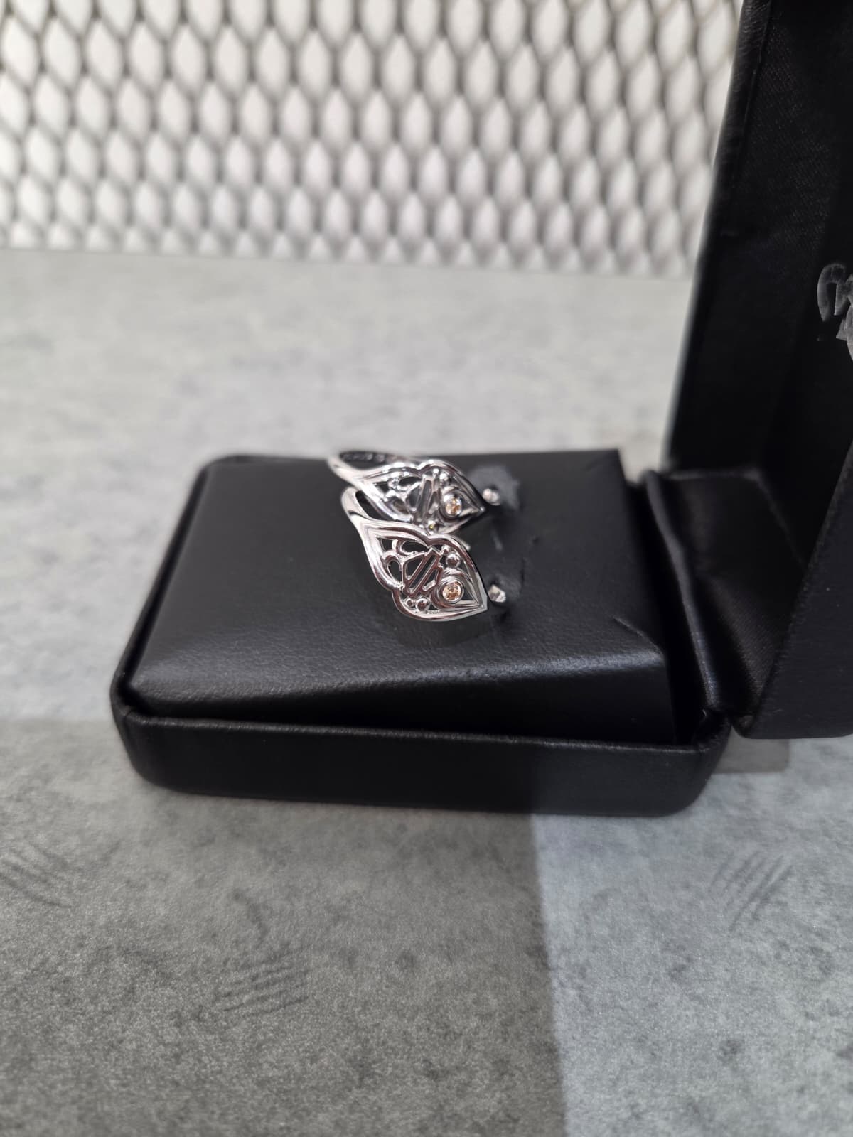 Licensed Product Womens .925 Silver Champagne Swirl Filigree Hoop Earrings Secondary image