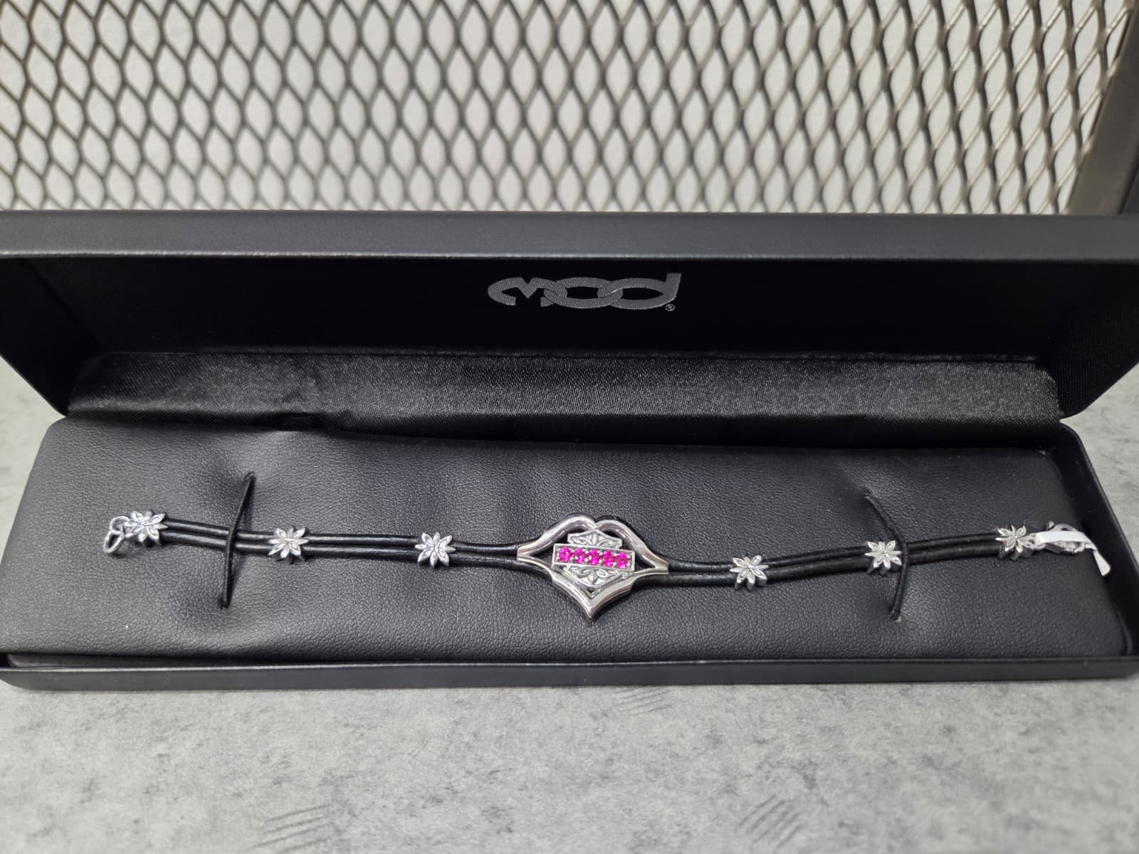 Licensed Product Womens .925 Silver Floral Filigree Heart with Fuchsia Stones Bracelet
